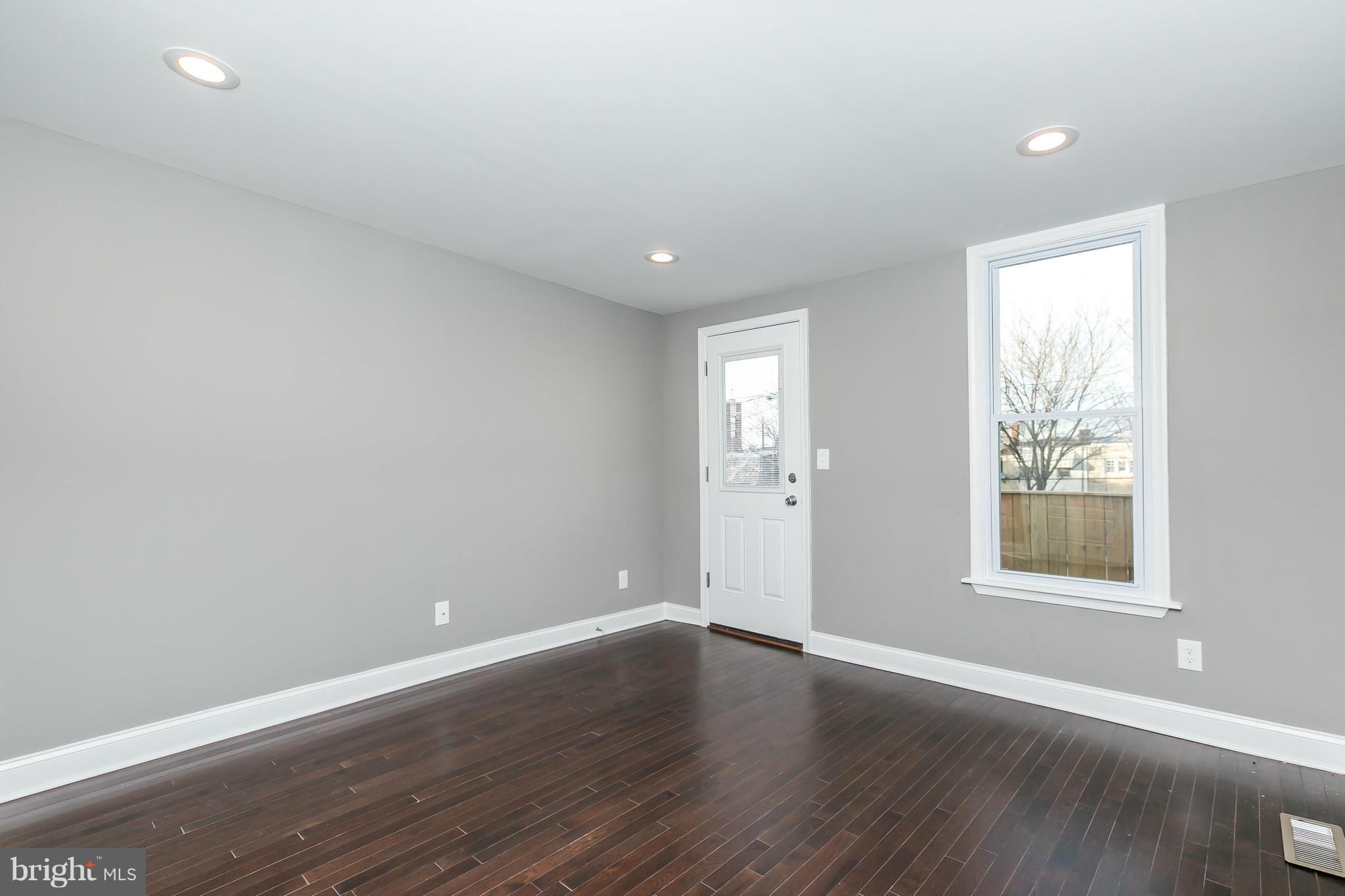 HIGHLANDTOWN - Residential