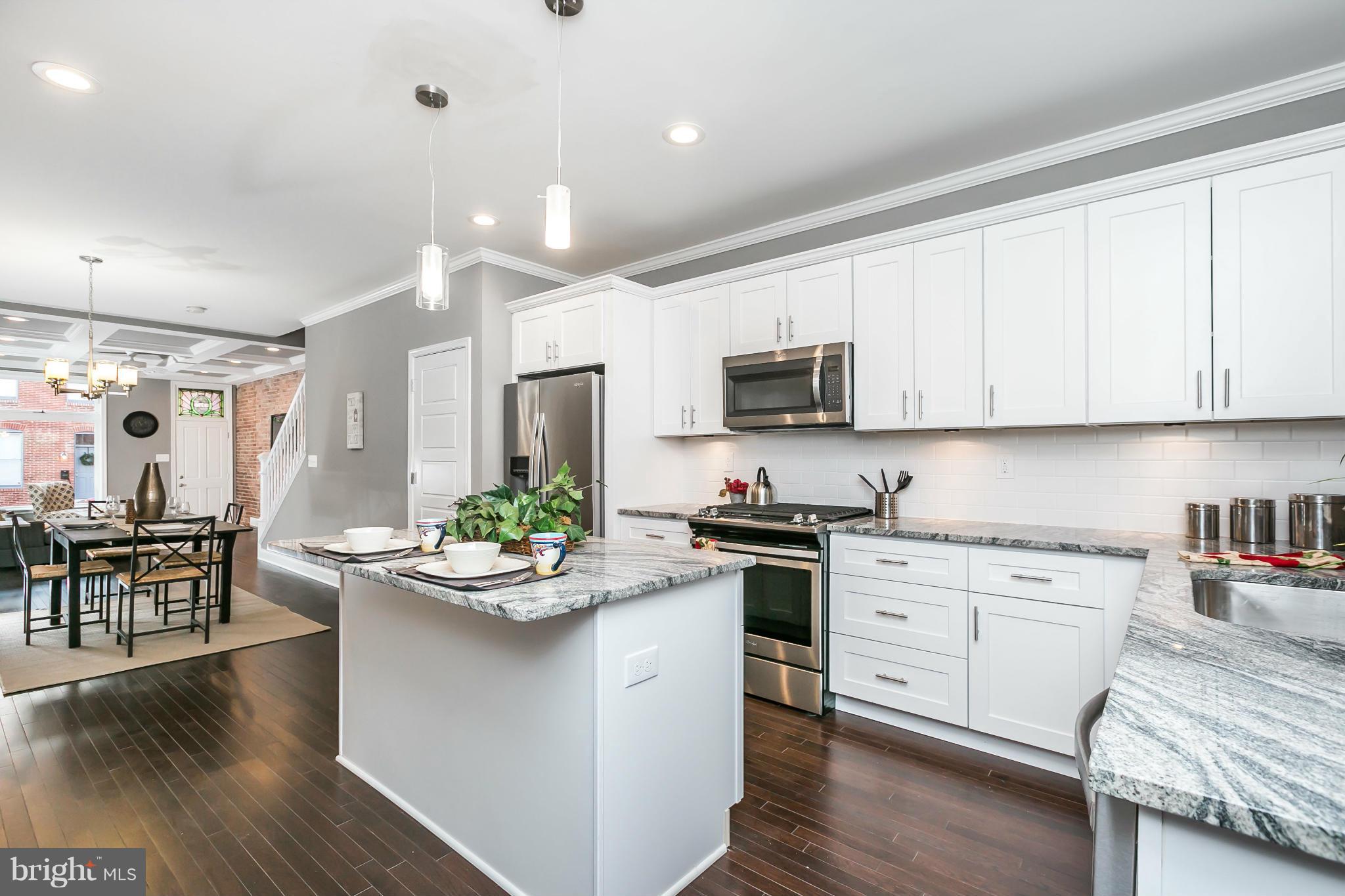 HIGHLANDTOWN - Residential