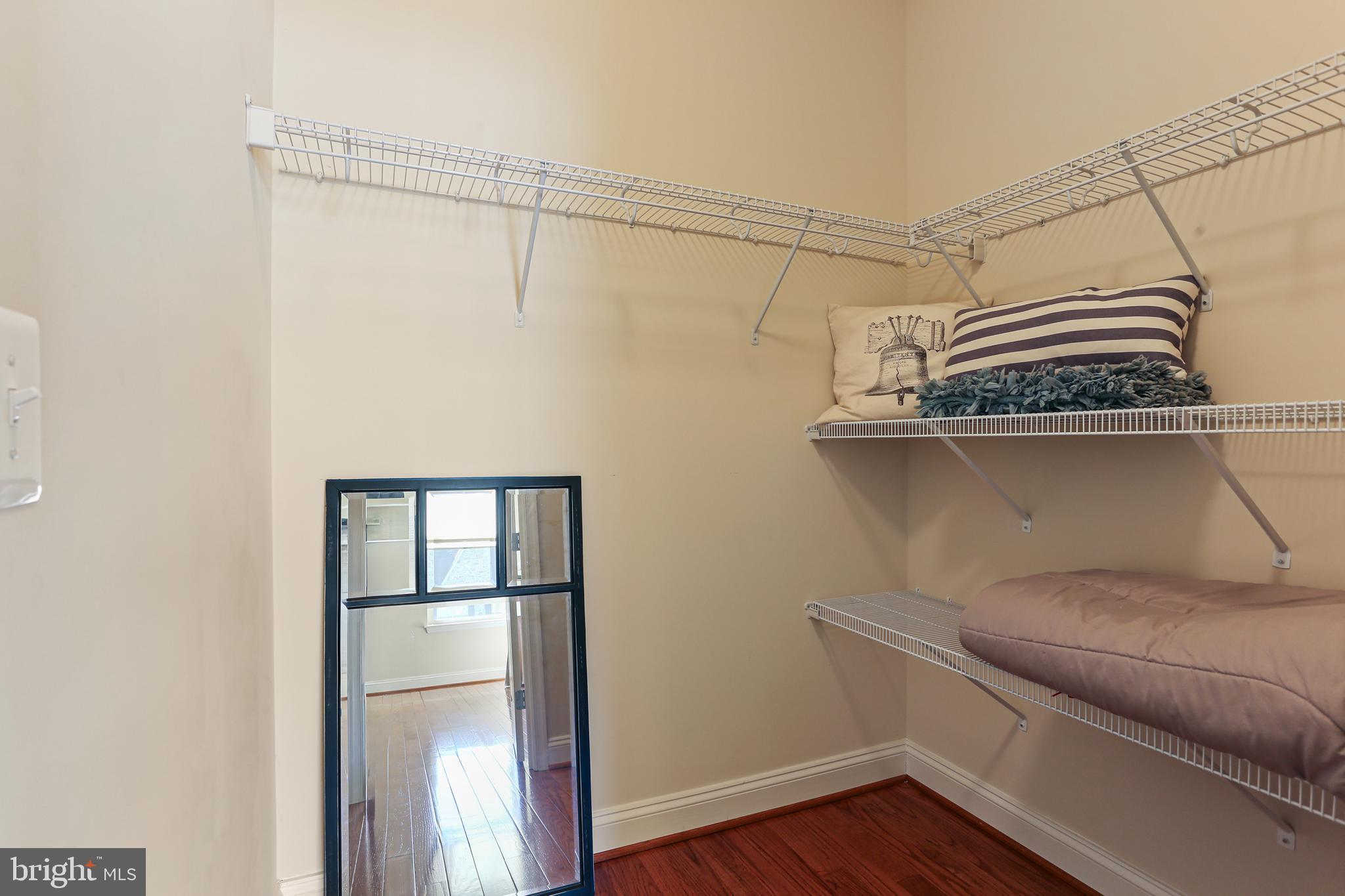 WORMANS MILL - Residential