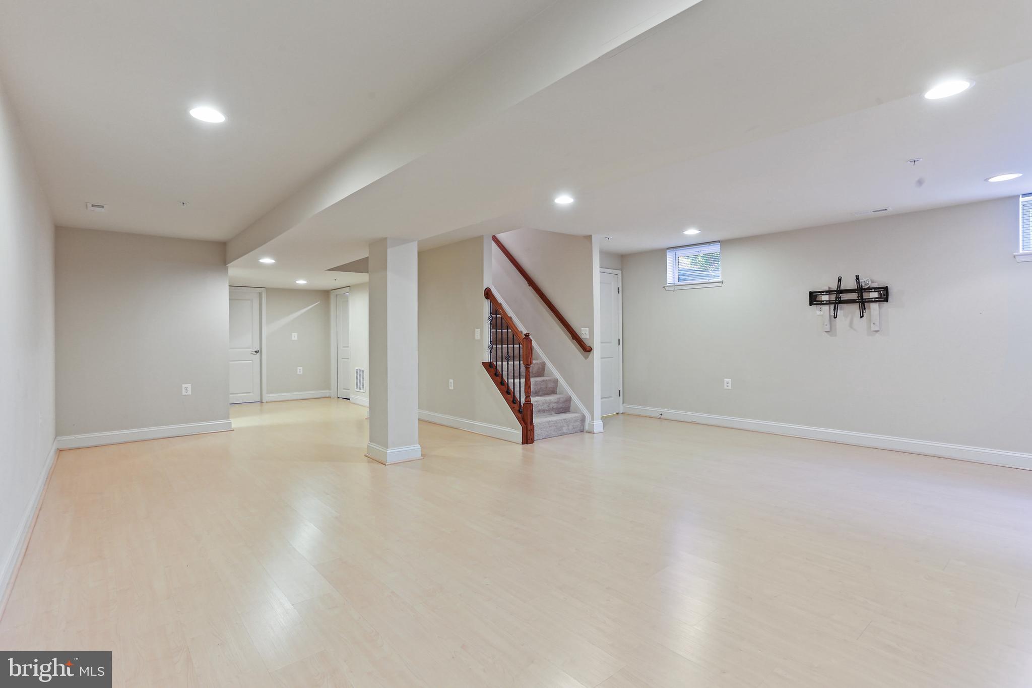 WORMANS MILL - Residential