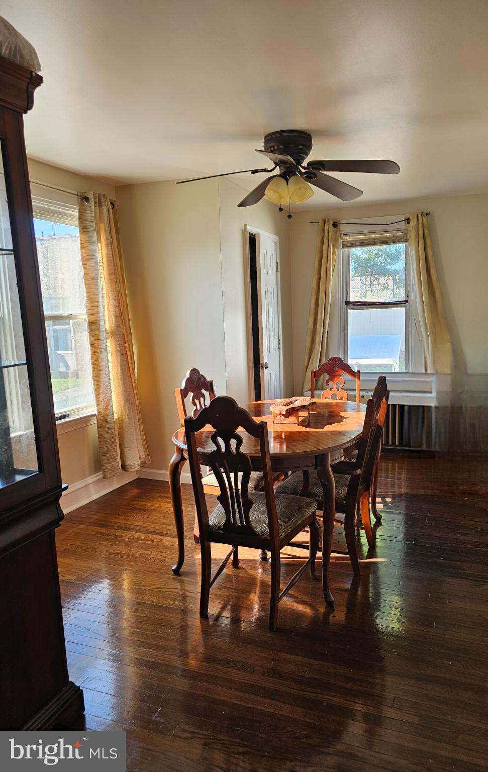 CLIFTON HEIGHTS - Residential