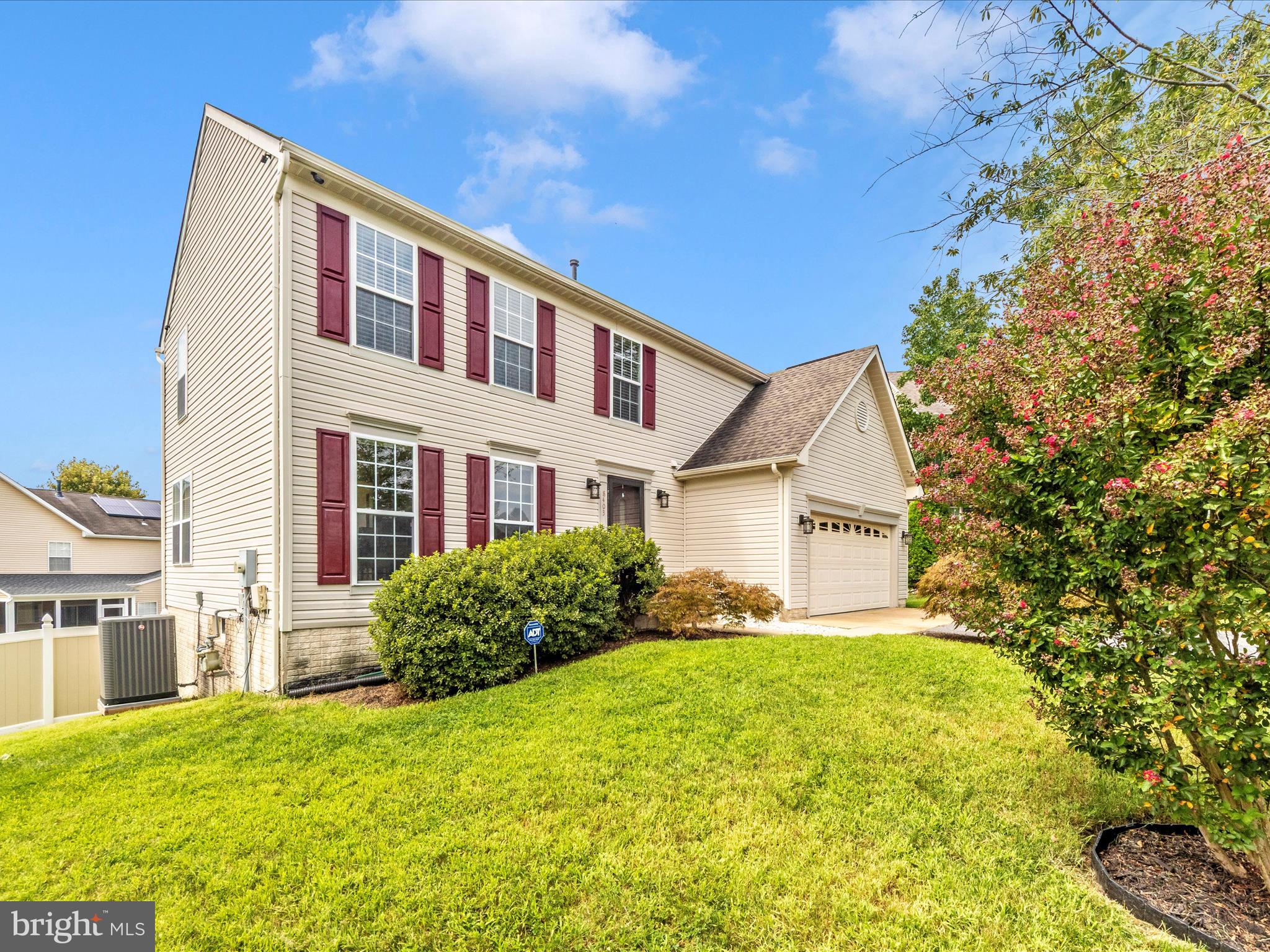 SUMMIT CREEK - Residential