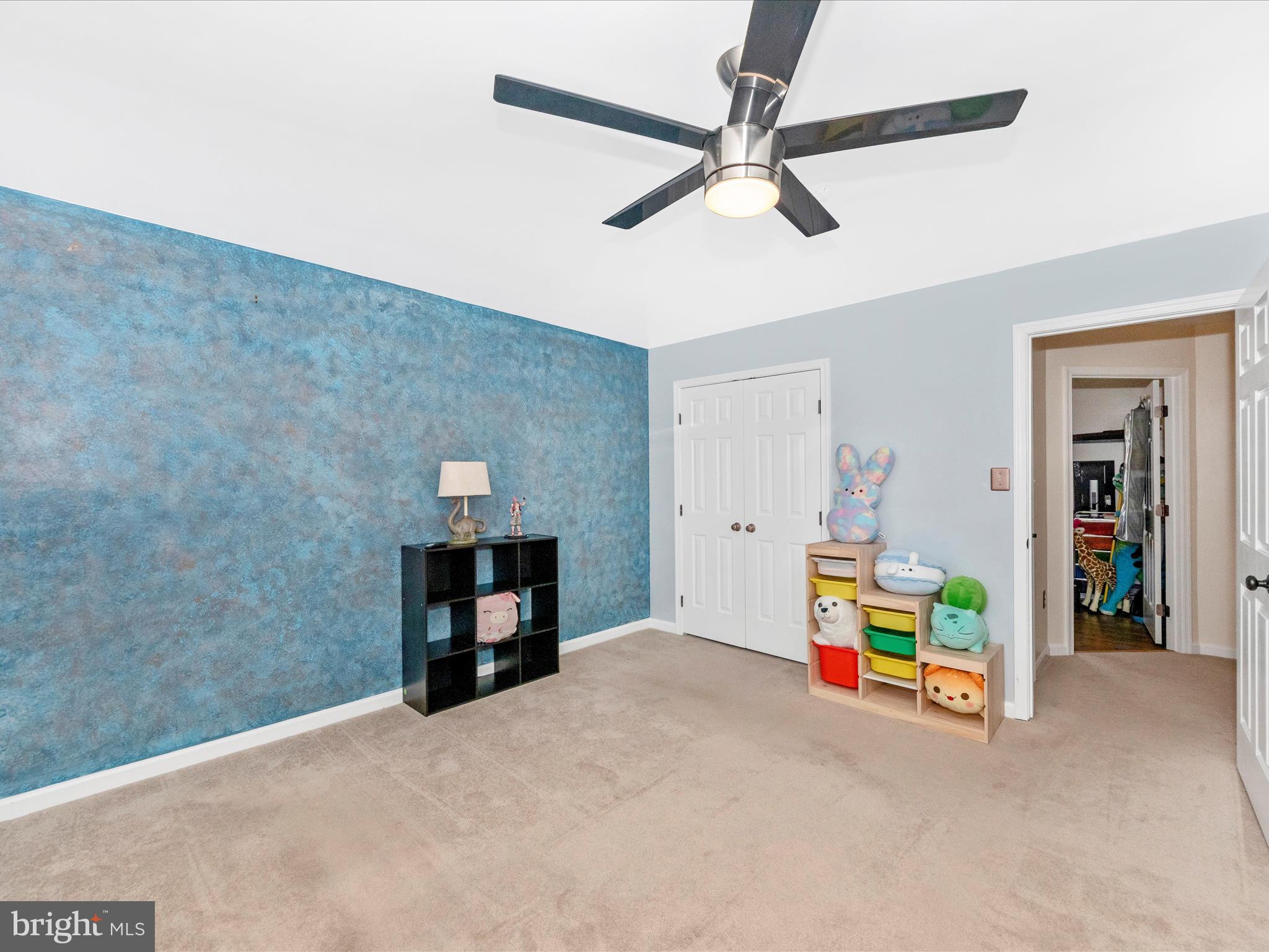 SUMMIT CREEK - Residential