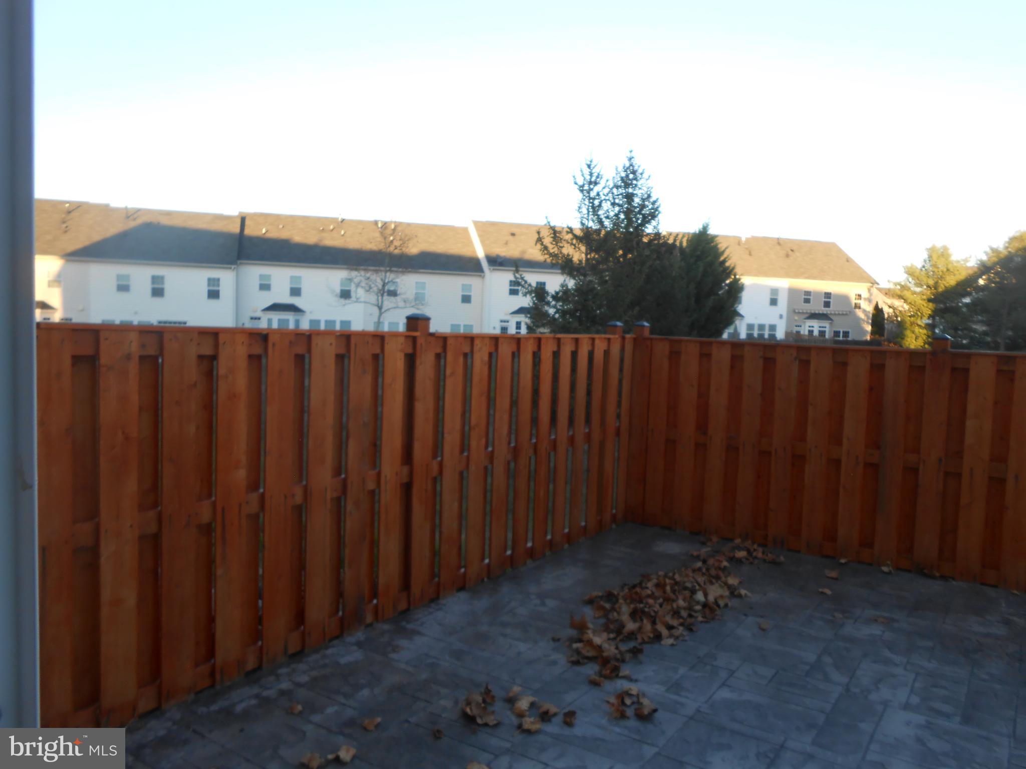 WAKELAND MANOR - Residential Lease