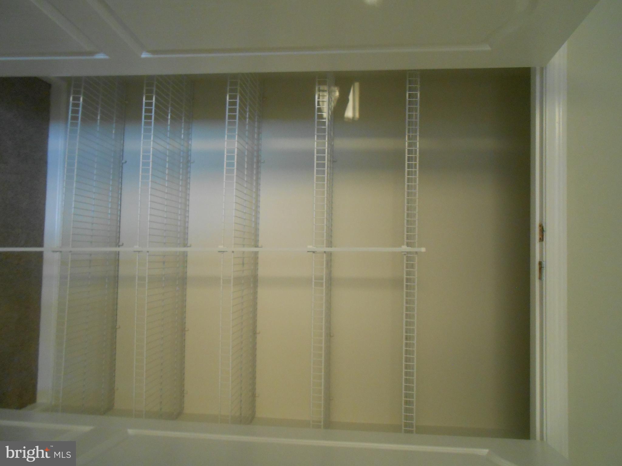 WAKELAND MANOR - Residential Lease