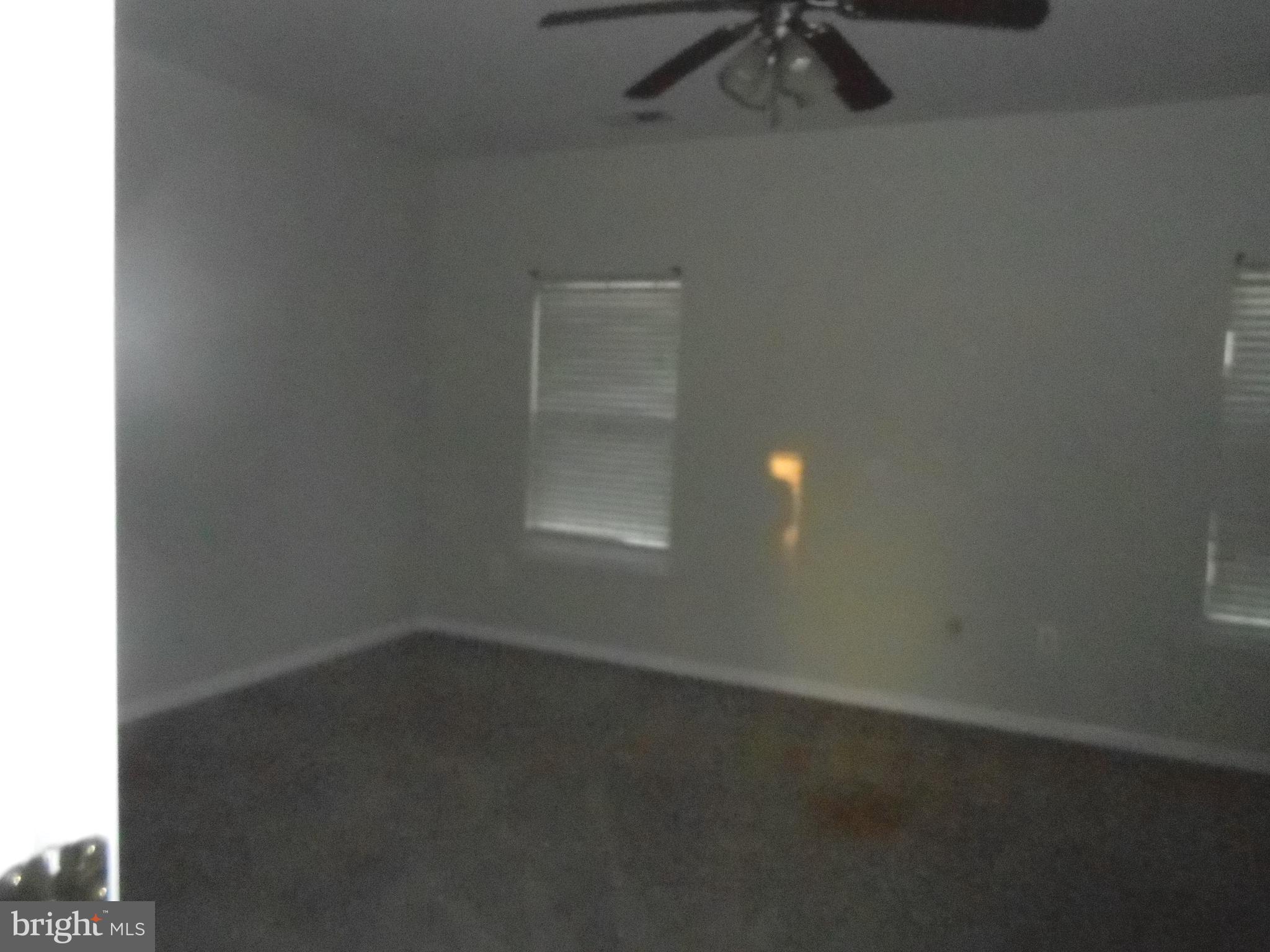 WAKELAND MANOR - Residential Lease