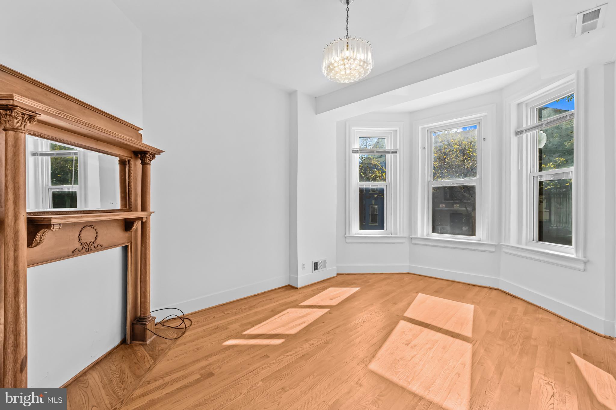 1021 COLUMBIA ROAD NW
