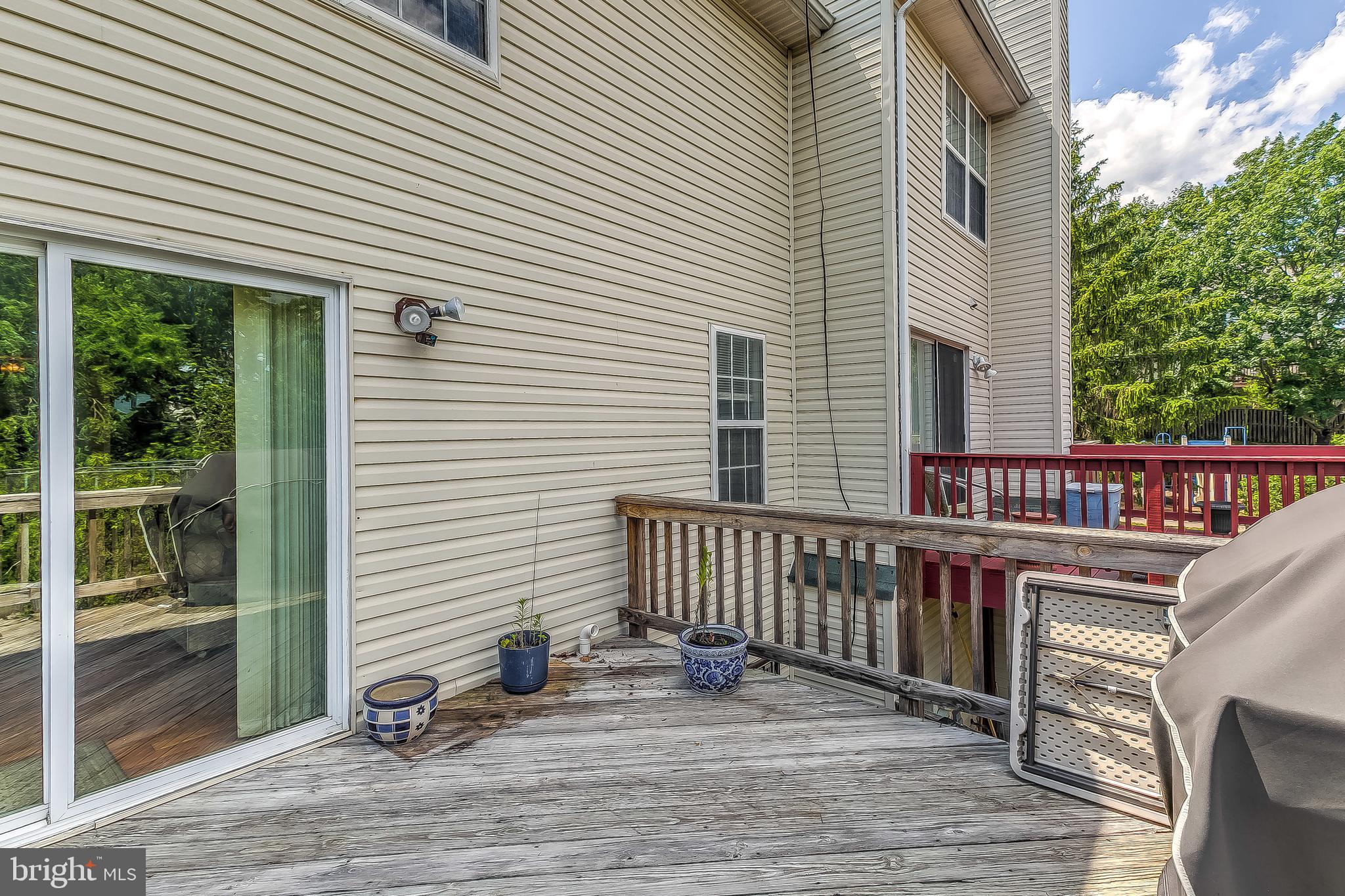 CHILLUM HILLS - Residential