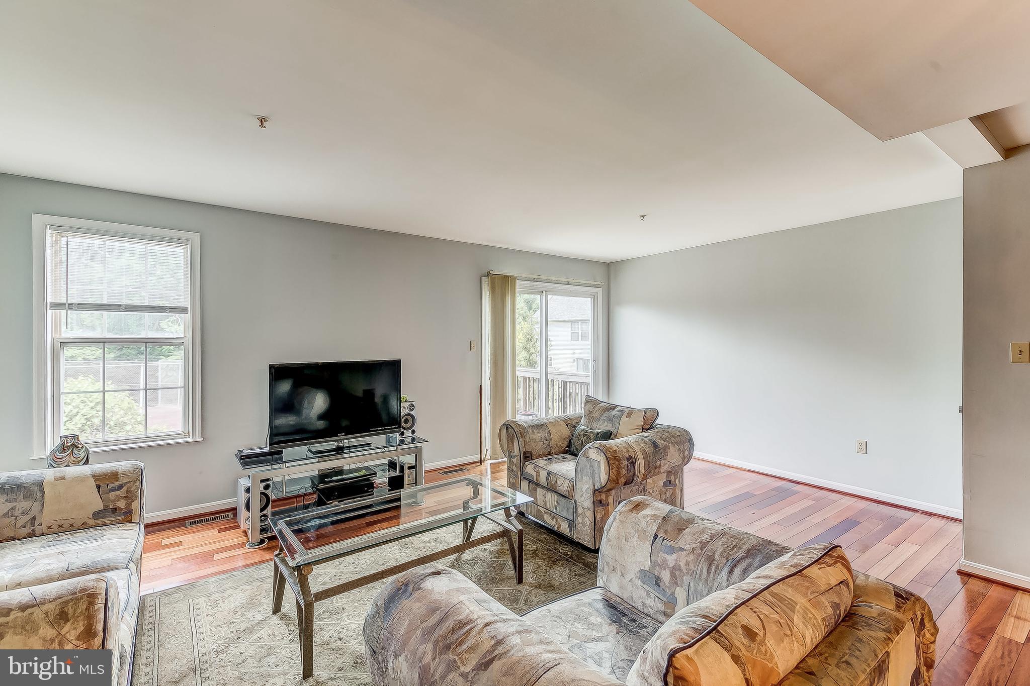 CHILLUM HILLS - Residential