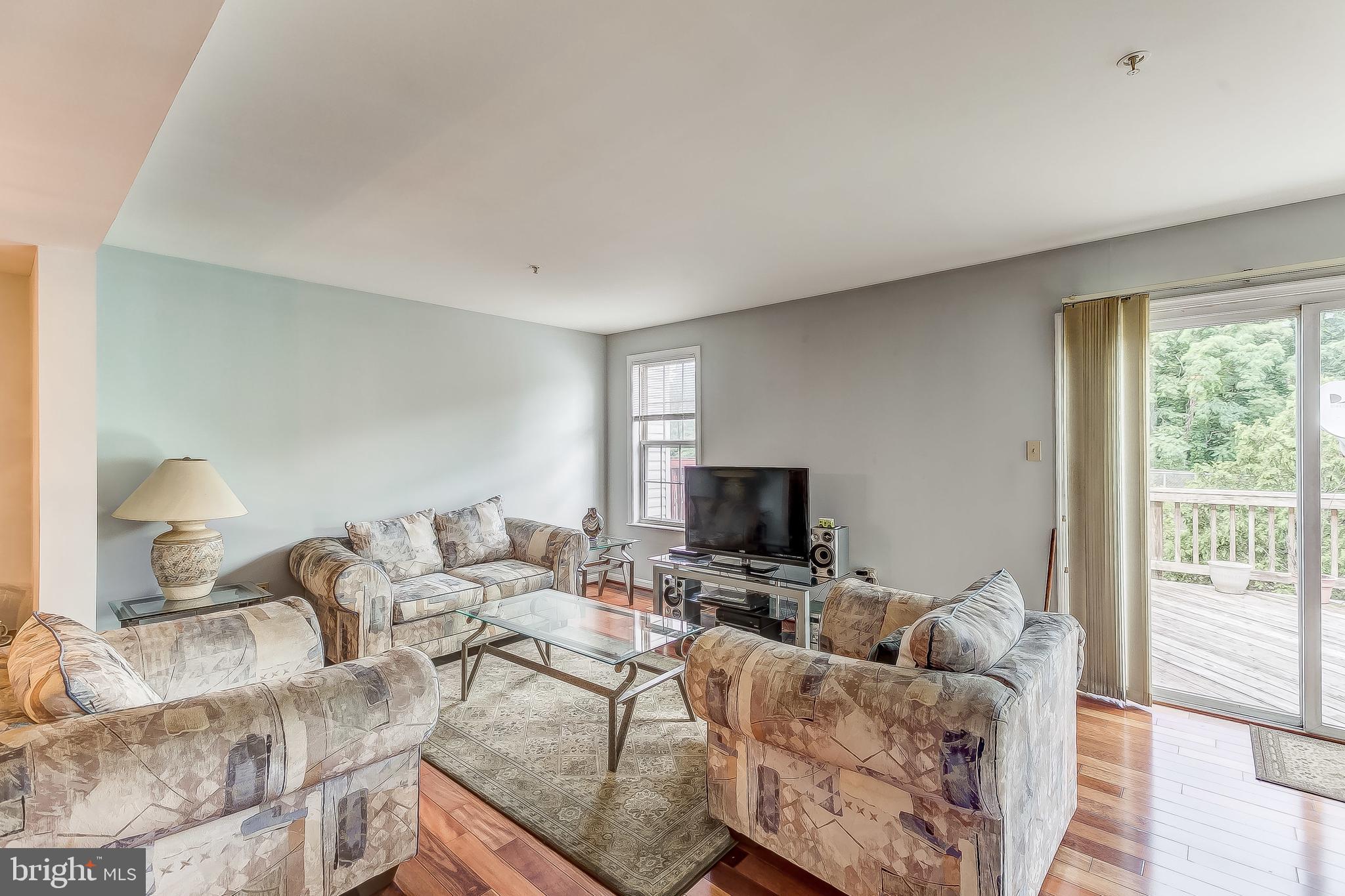 CHILLUM HILLS - Residential