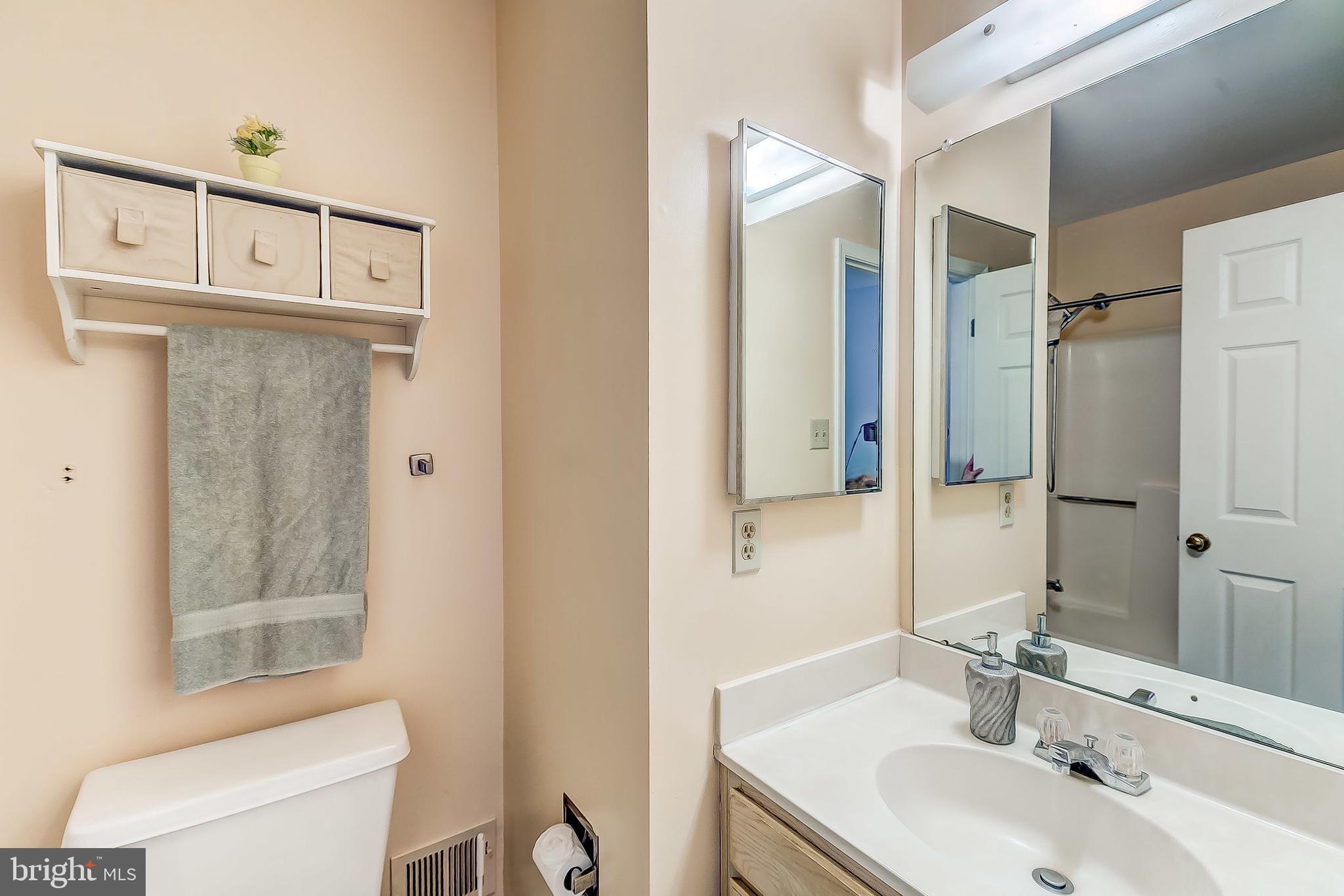 CHILLUM HILLS - Residential