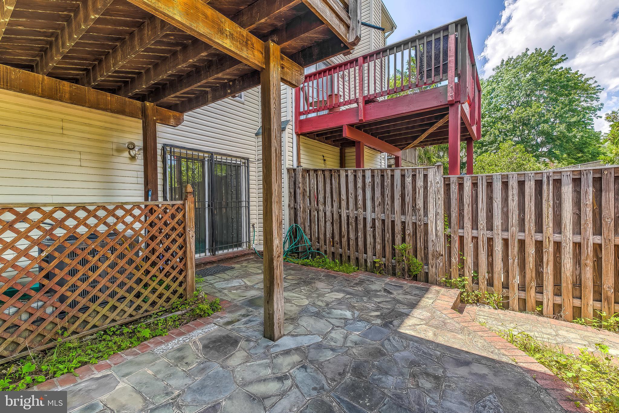 CHILLUM HILLS - Residential