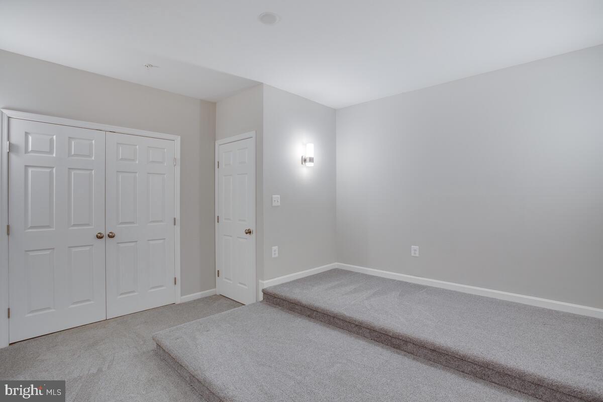 ELIZABETH HILLS PHASE 1 - Residential