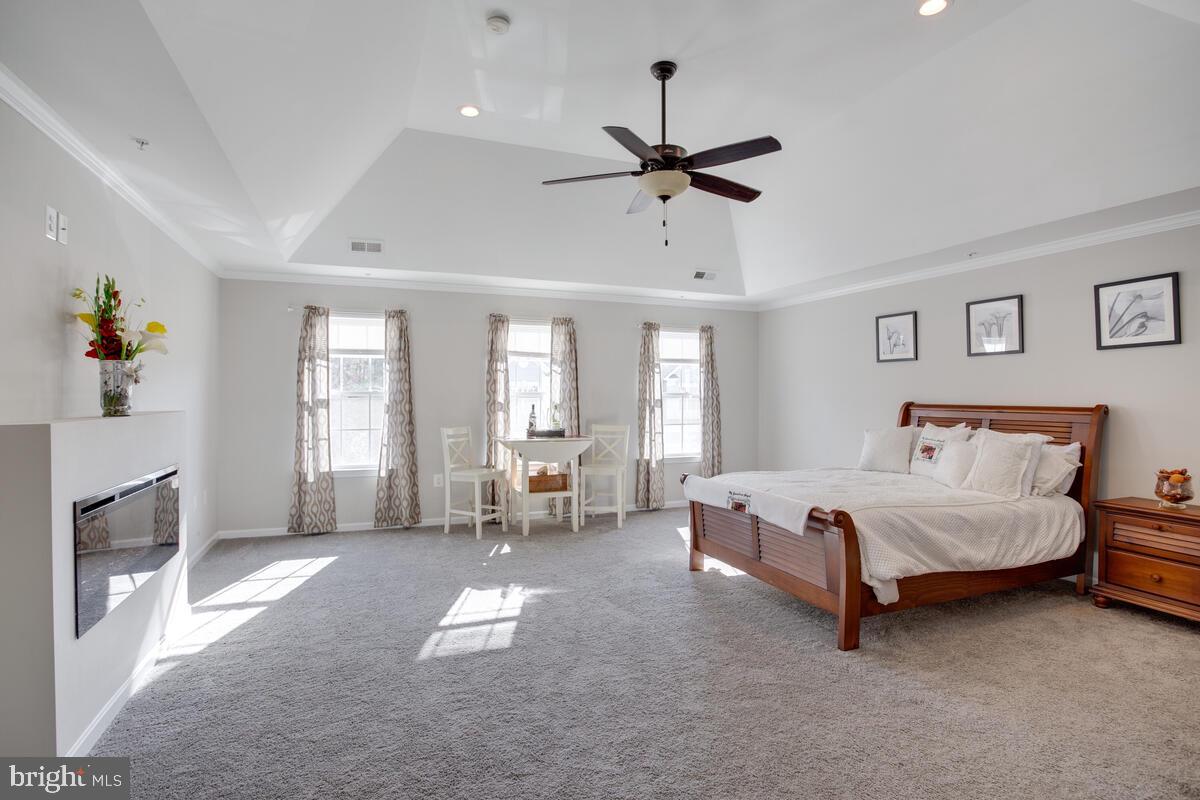 ELIZABETH HILLS PHASE 1 - Residential