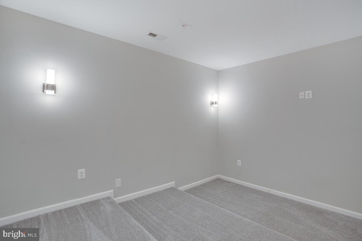 ELIZABETH HILLS PHASE 1 - Residential