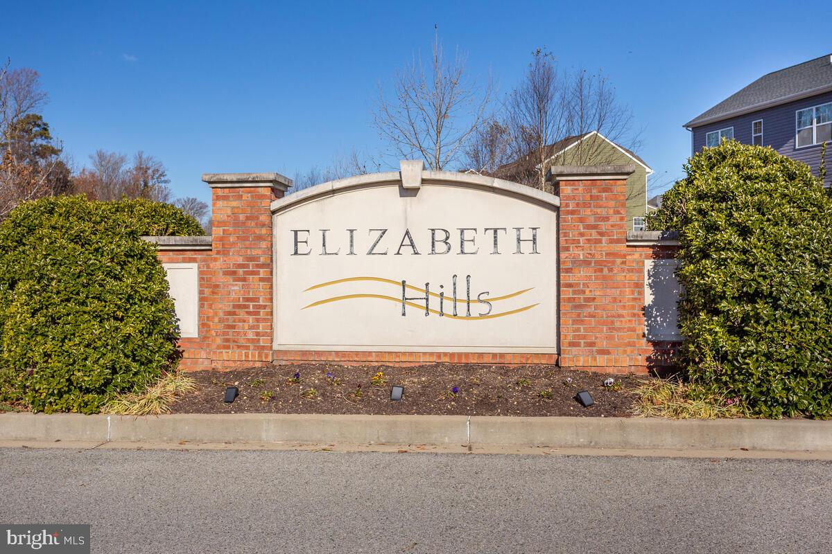 ELIZABETH HILLS PHASE 1 - Residential