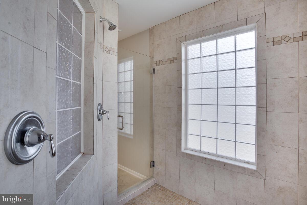 ELIZABETH HILLS PHASE 1 - Residential