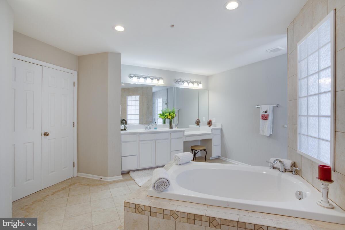 ELIZABETH HILLS PHASE 1 - Residential