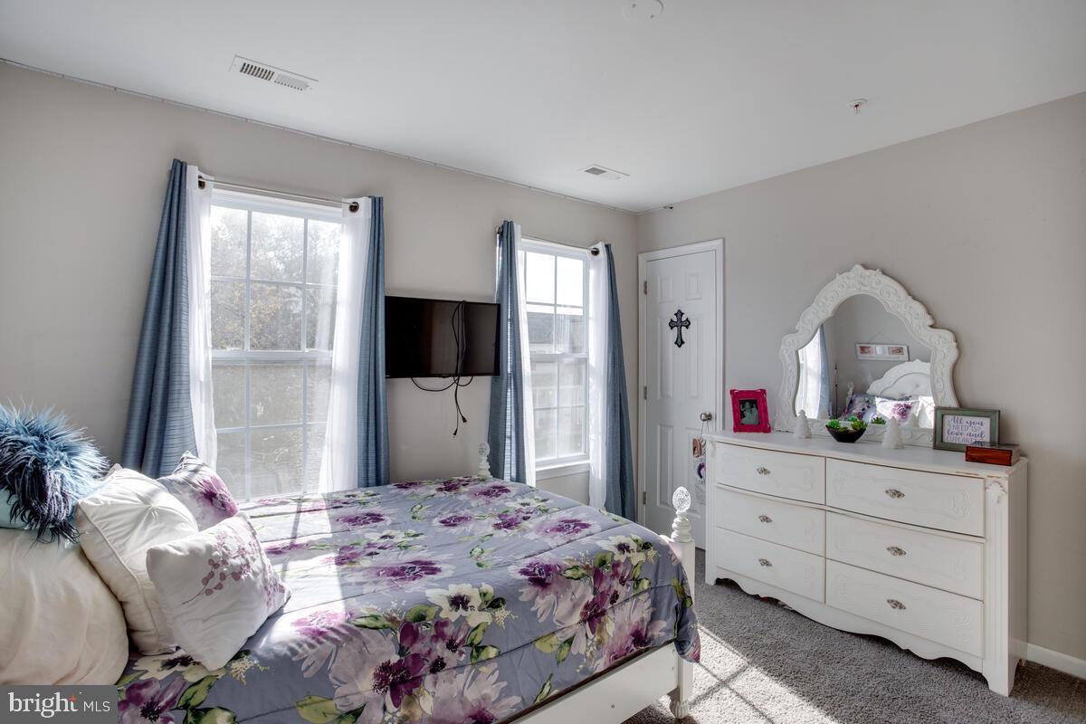 ELIZABETH HILLS PHASE 1 - Residential