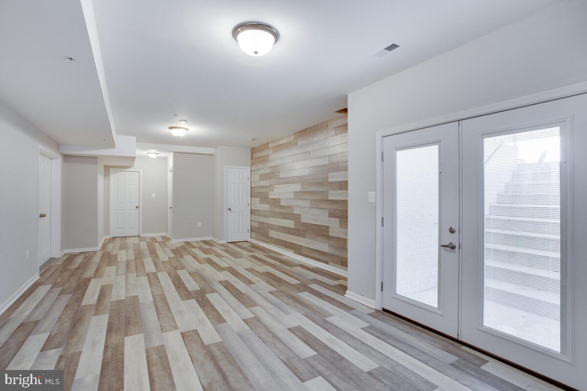 ELIZABETH HILLS PHASE 1 - Residential