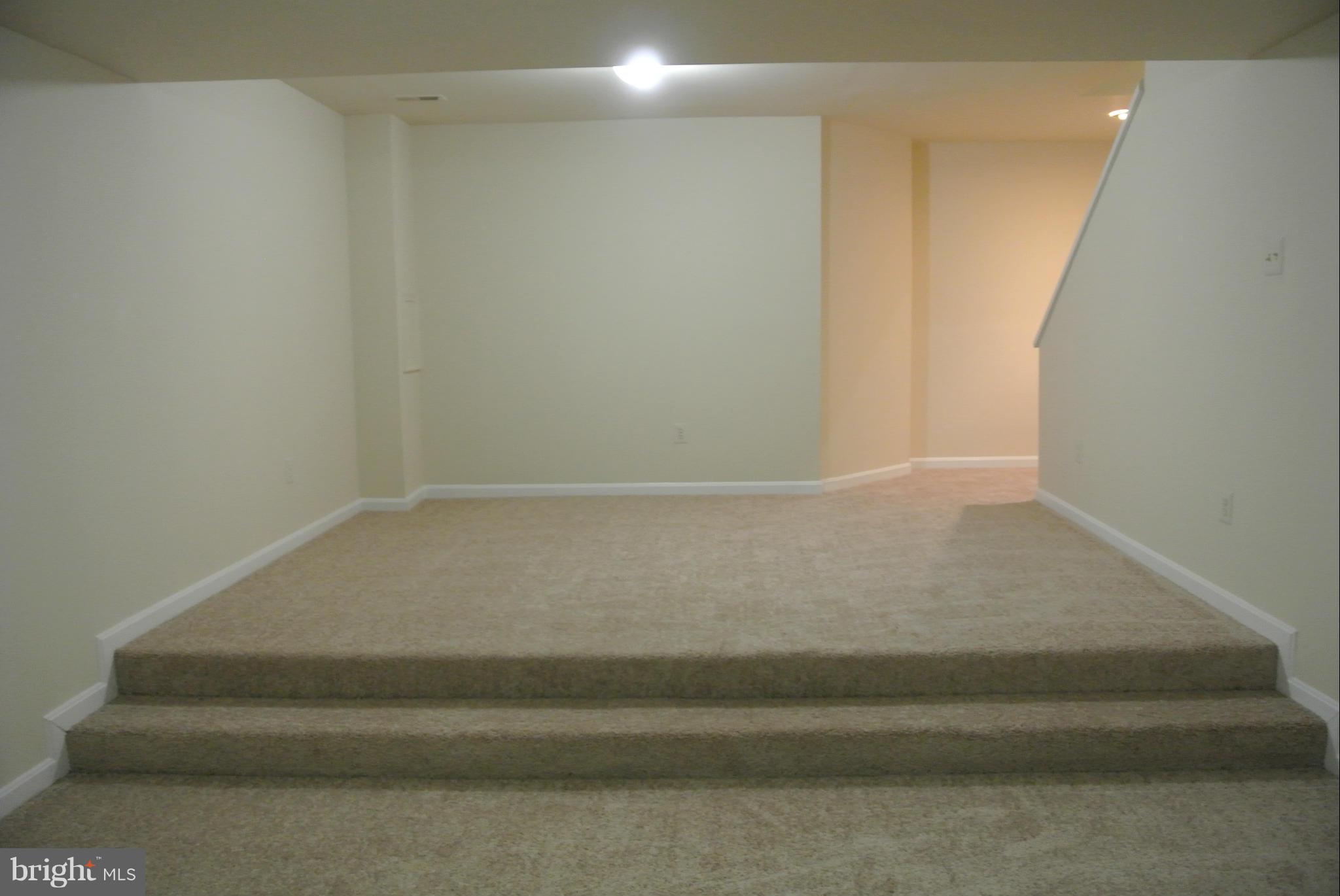 GREENS AT FAIR LAKES - Residential Lease