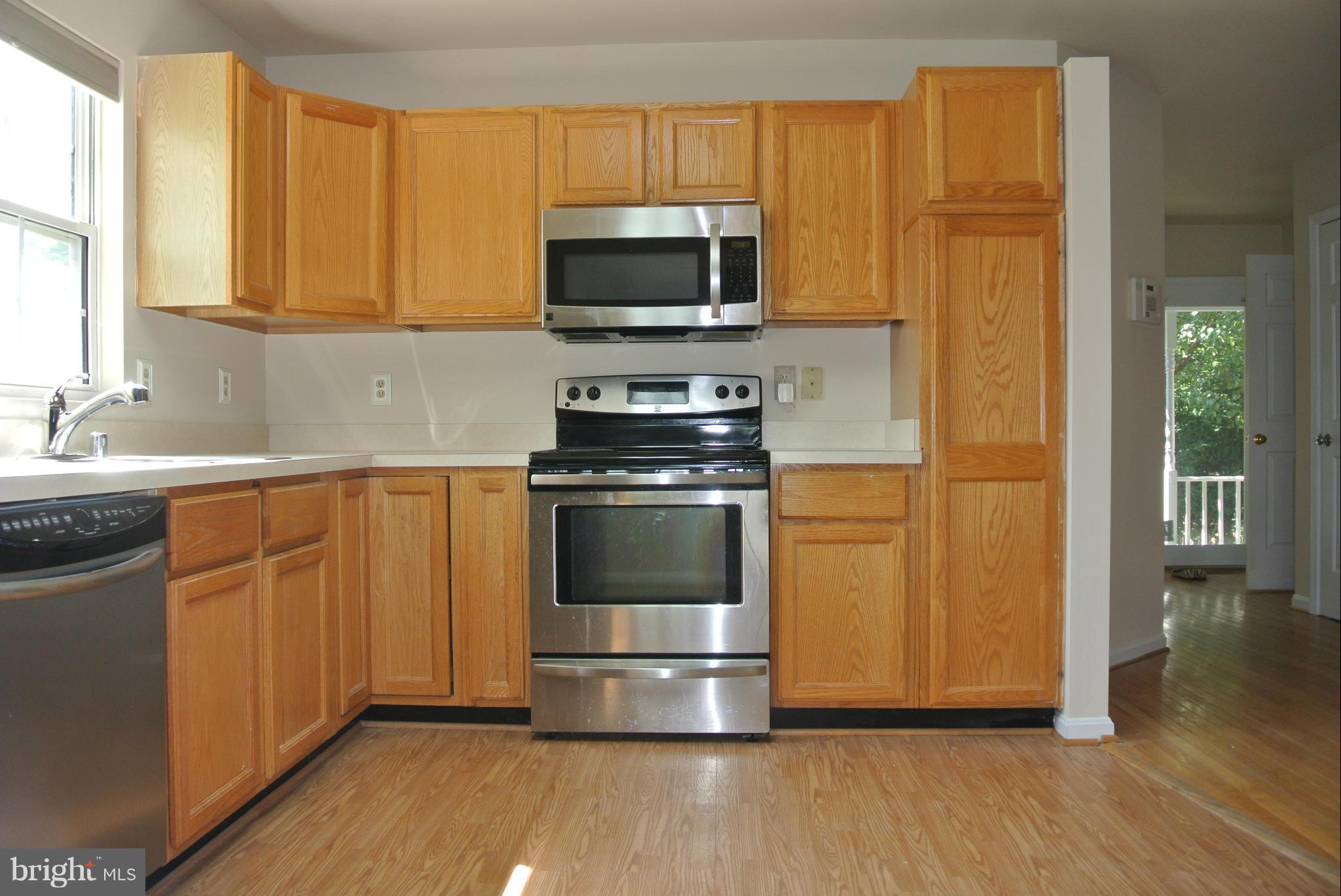 GREENS AT FAIR LAKES - Residential Lease