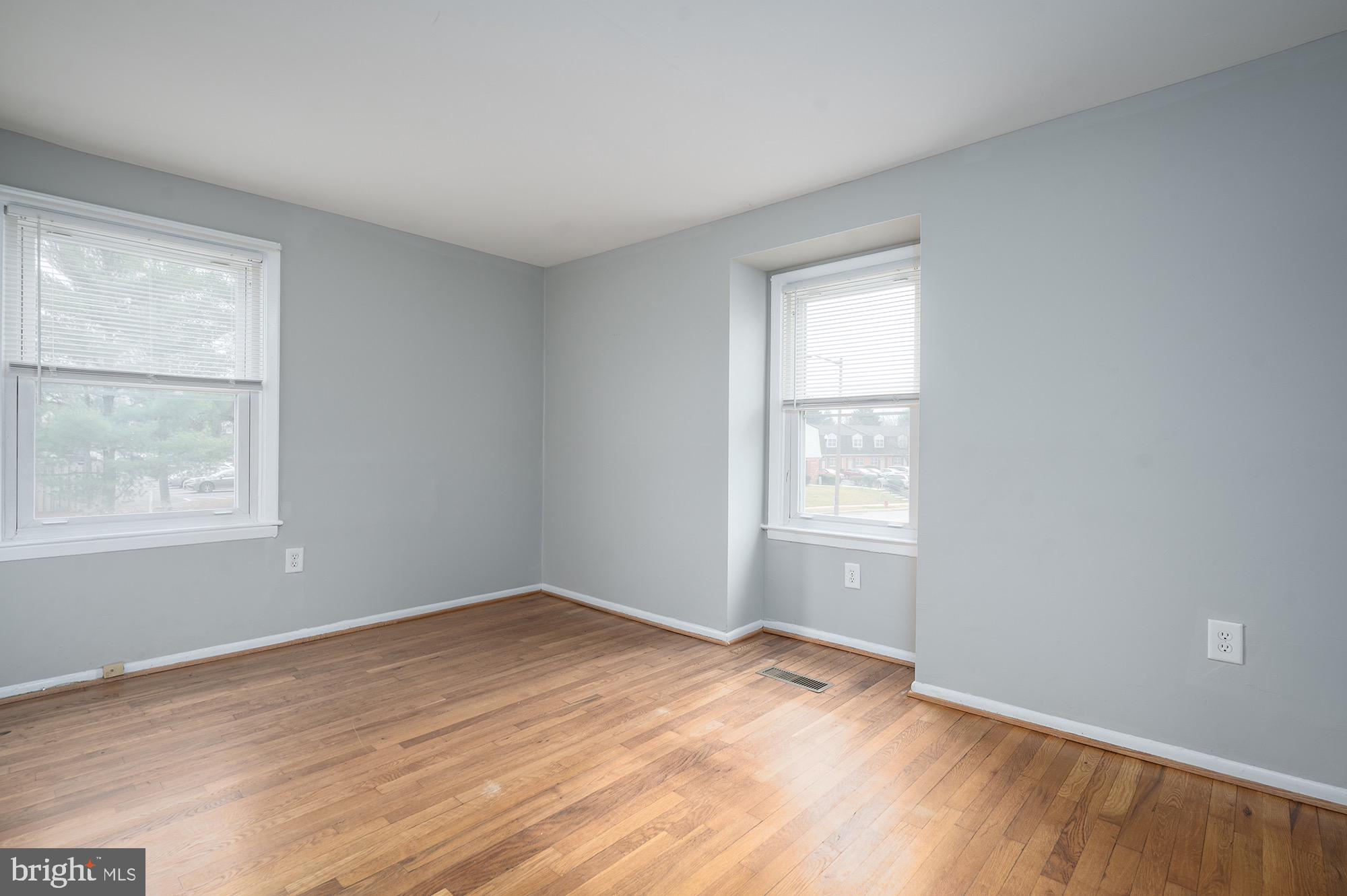 WARFIELD CONDOMINIUMS - Residential Lease