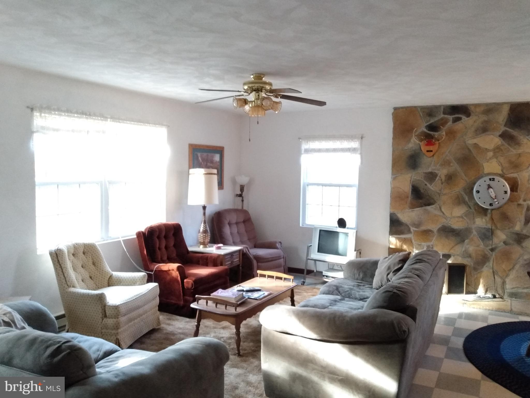 ROUSE MT - Residential