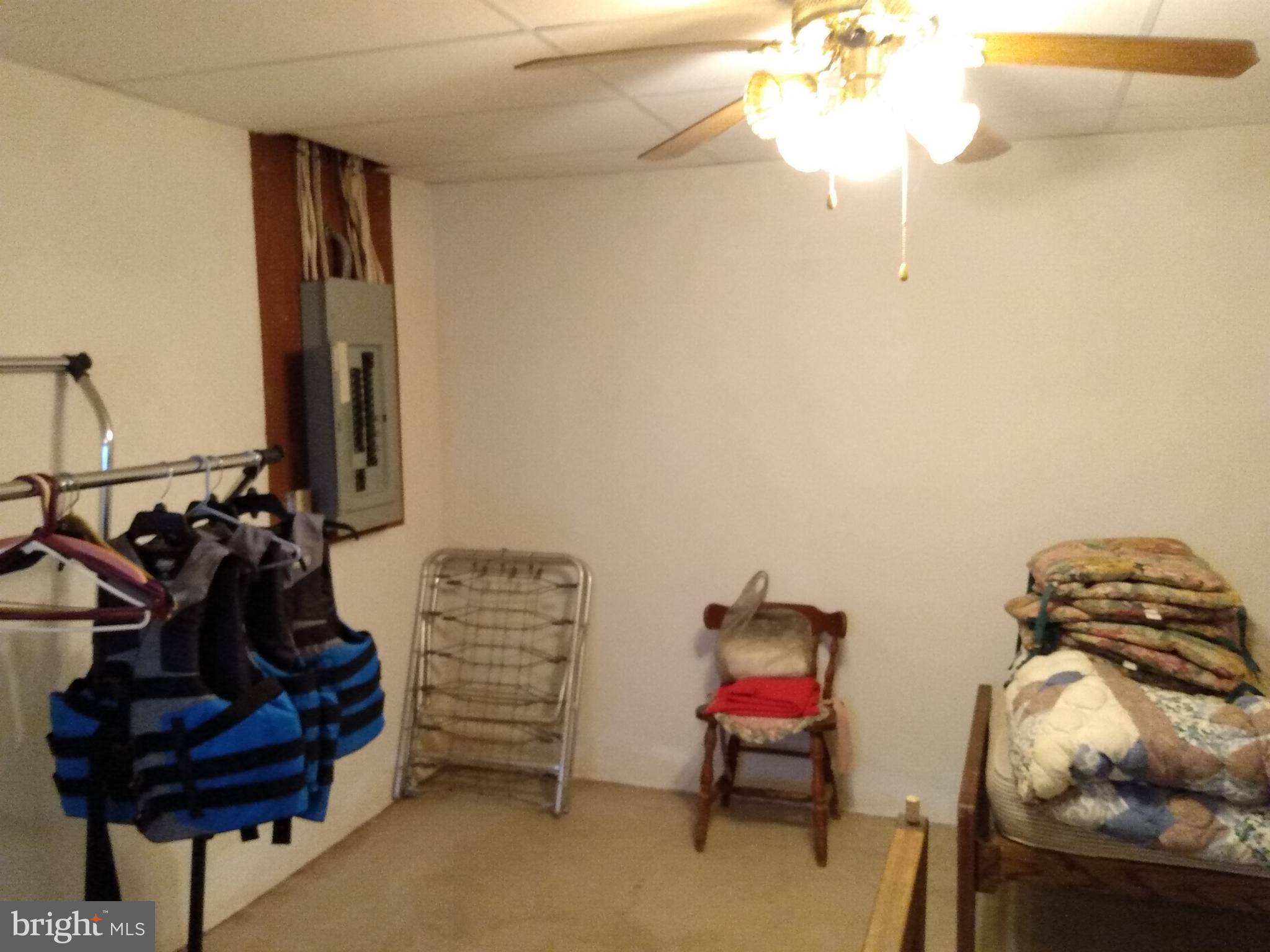 ROUSE MT - Residential