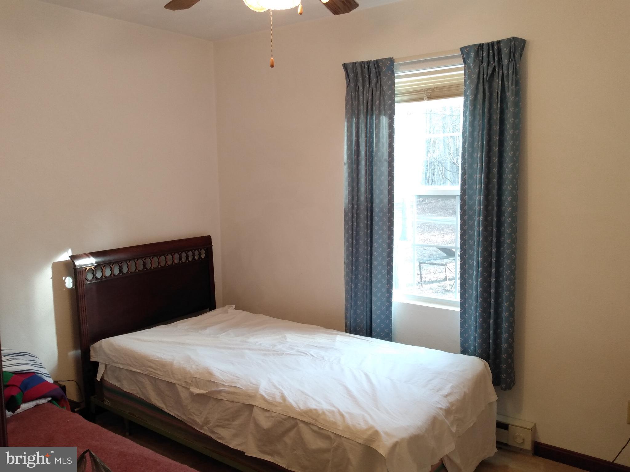 ROUSE MT - Residential