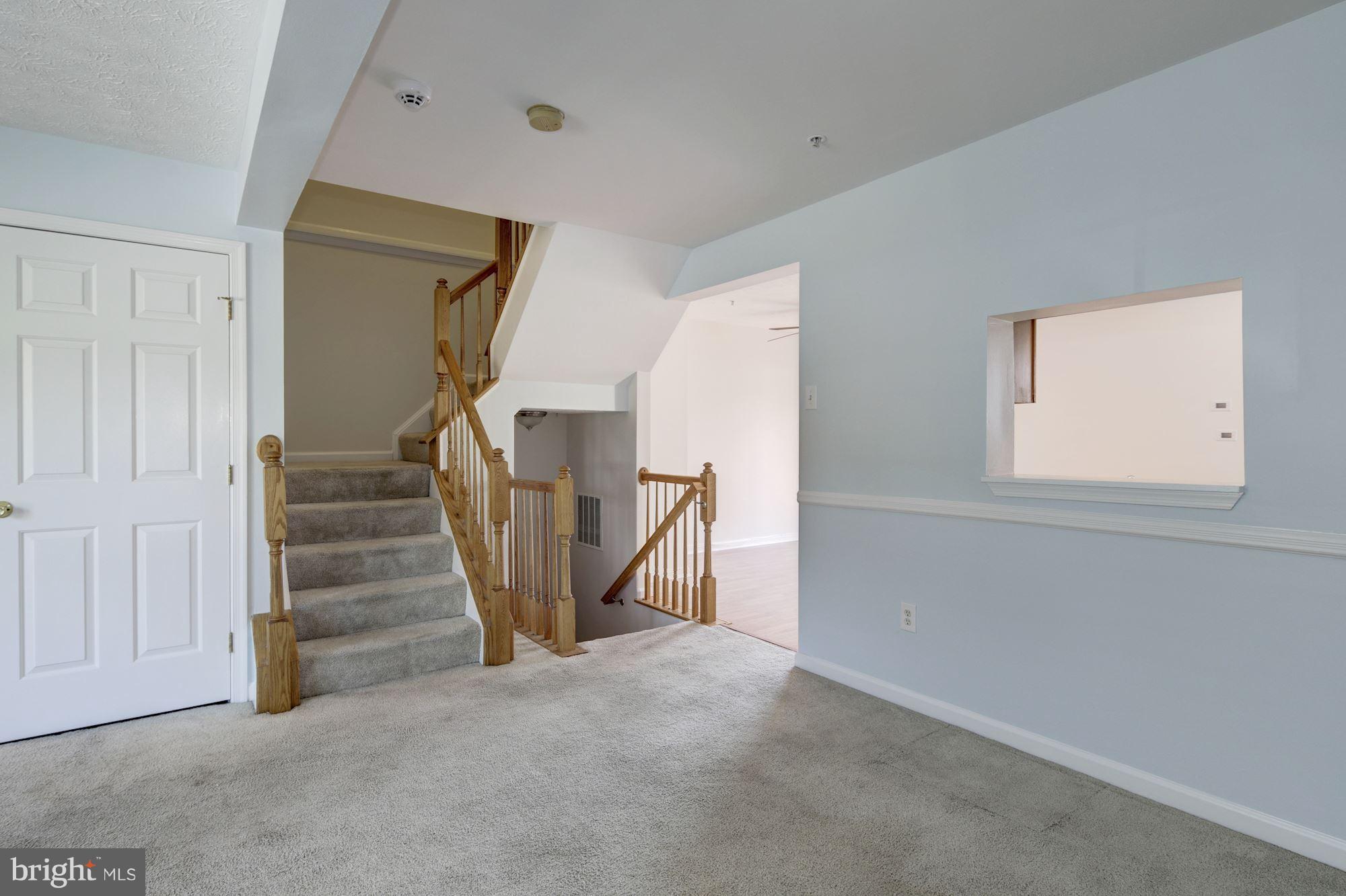 COLLEGE - Residential