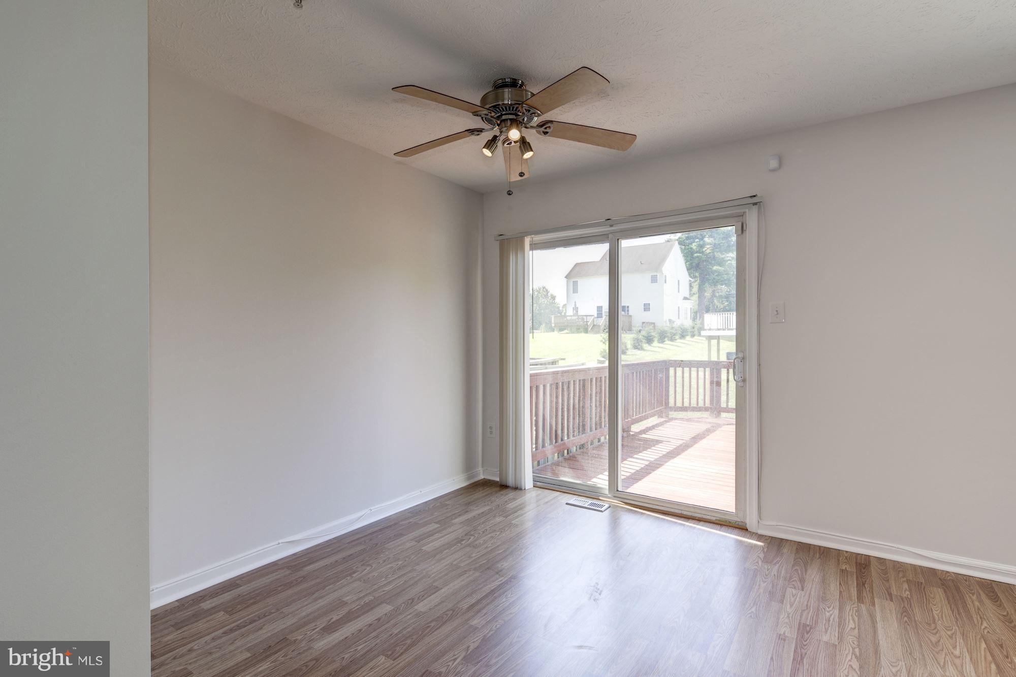 COLLEGE - Residential