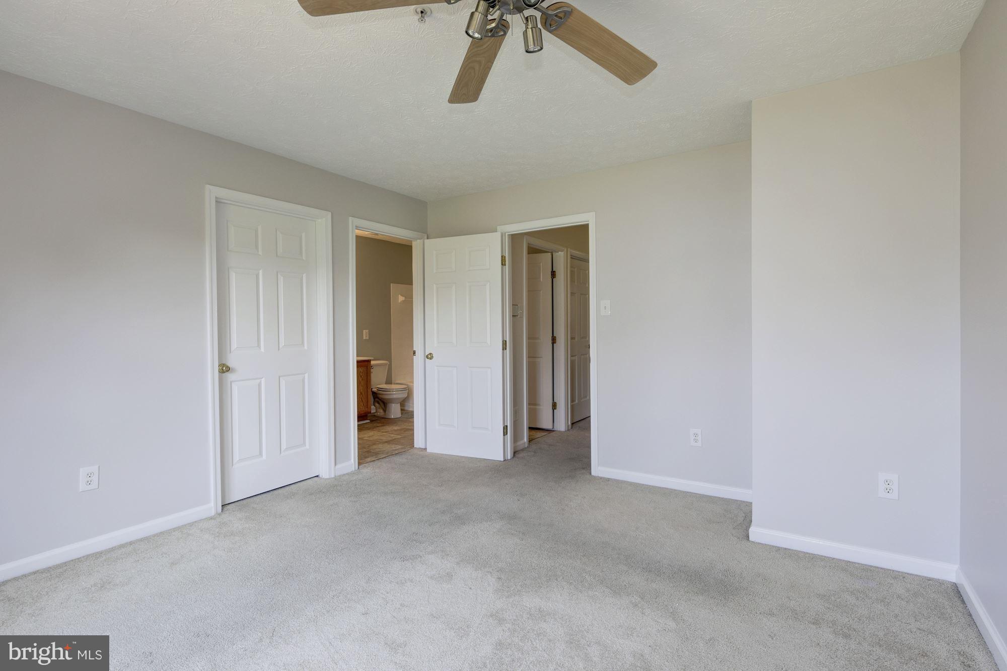 COLLEGE - Residential