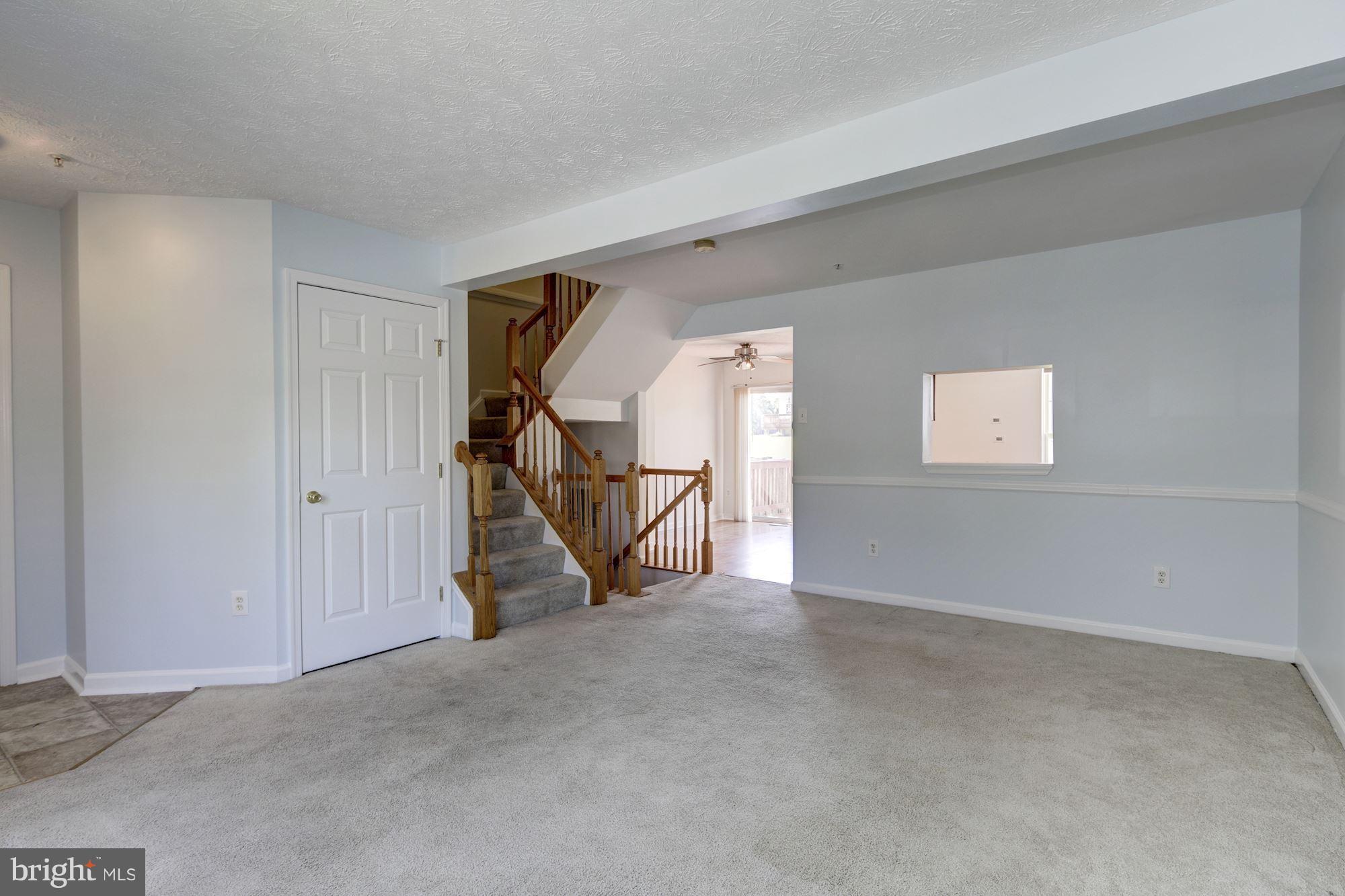 COLLEGE - Residential