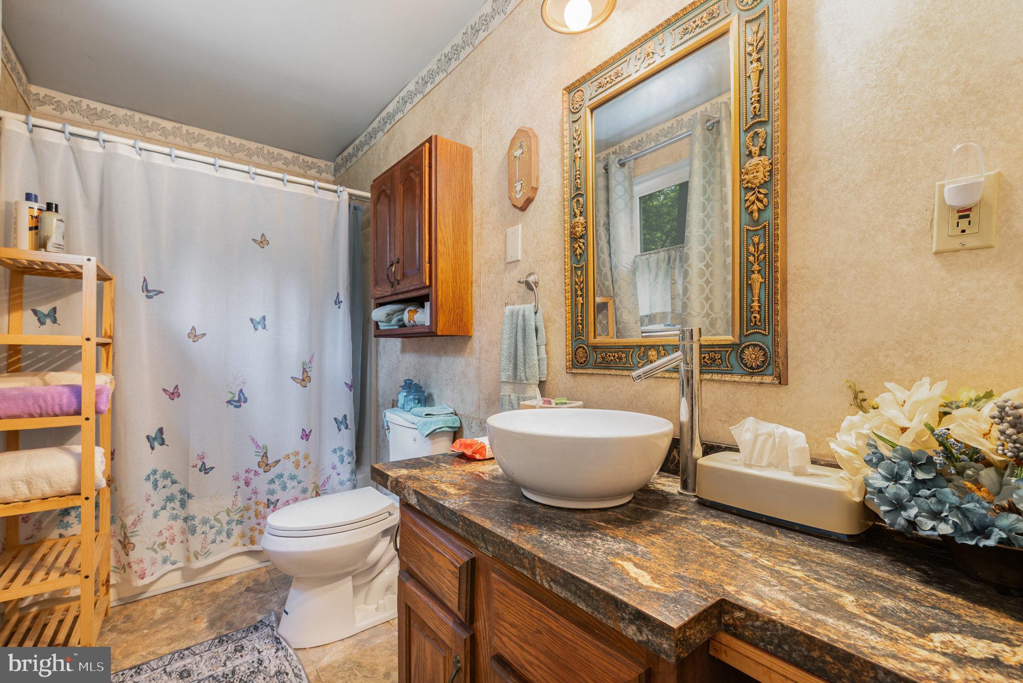 LAKE WARREN ESTATES - Residential