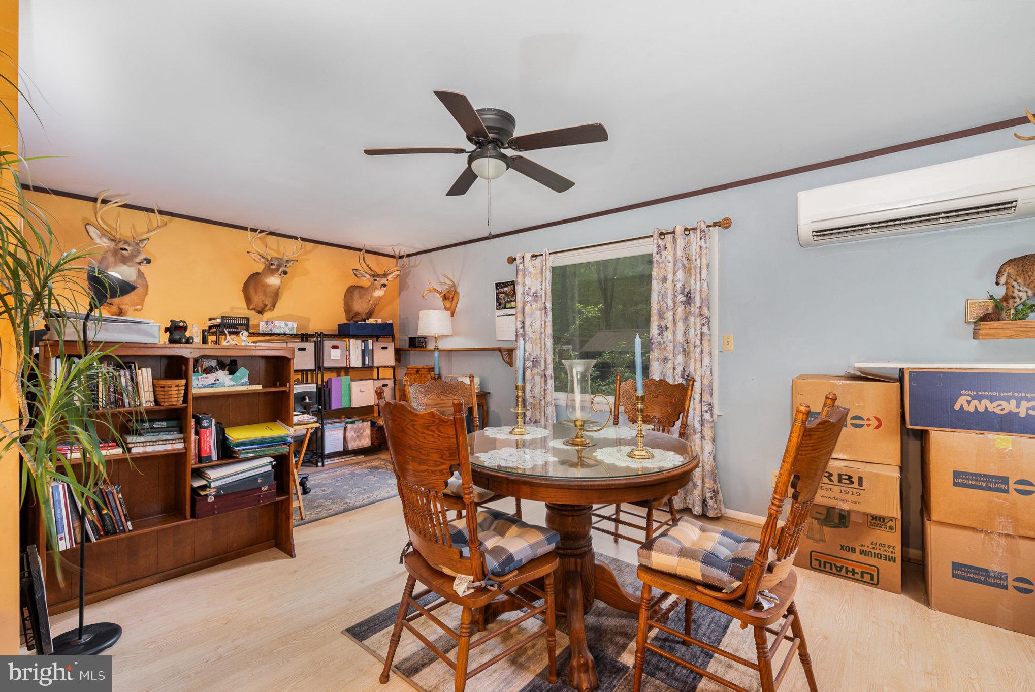 LAKE WARREN ESTATES - Residential