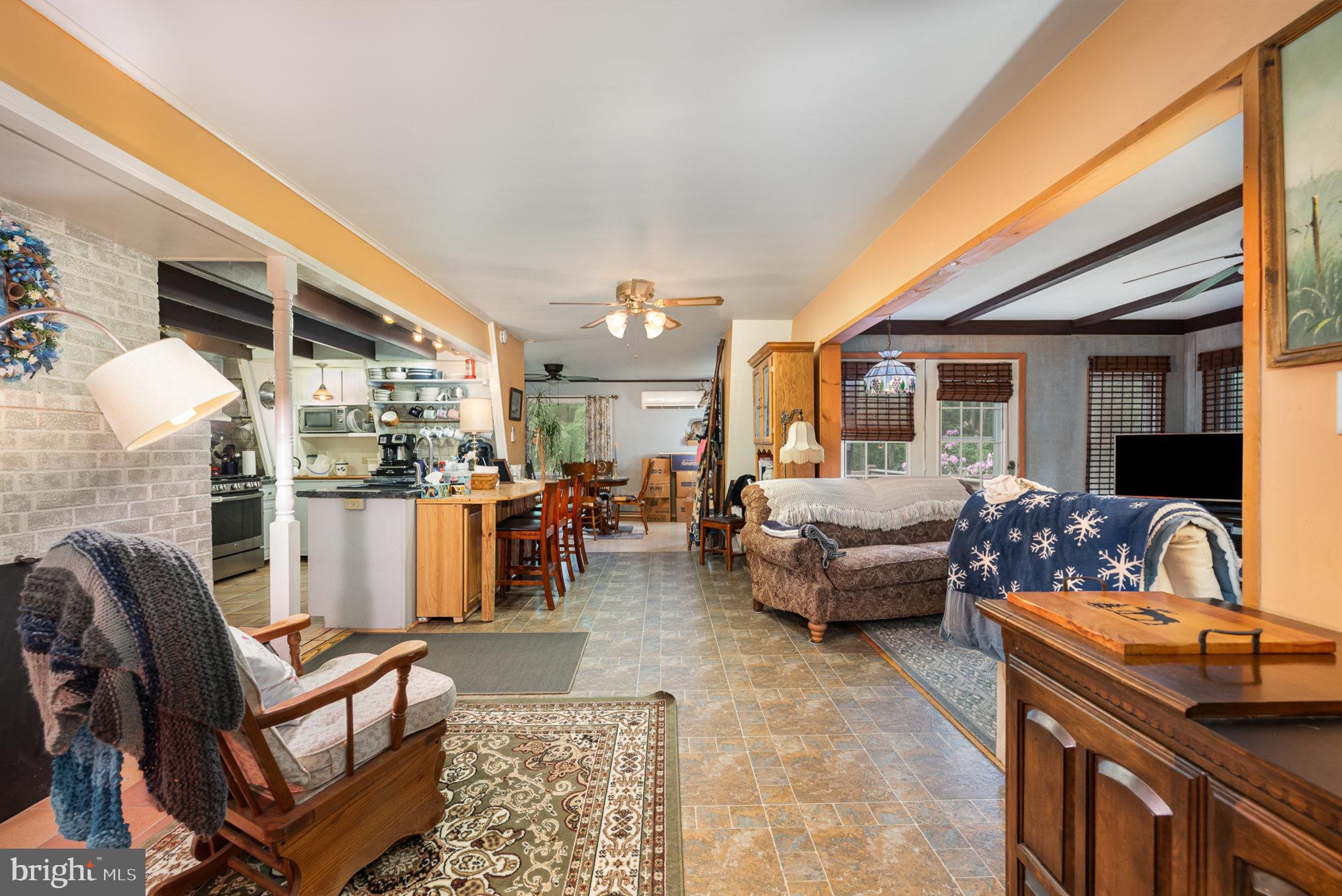 LAKE WARREN ESTATES - Residential