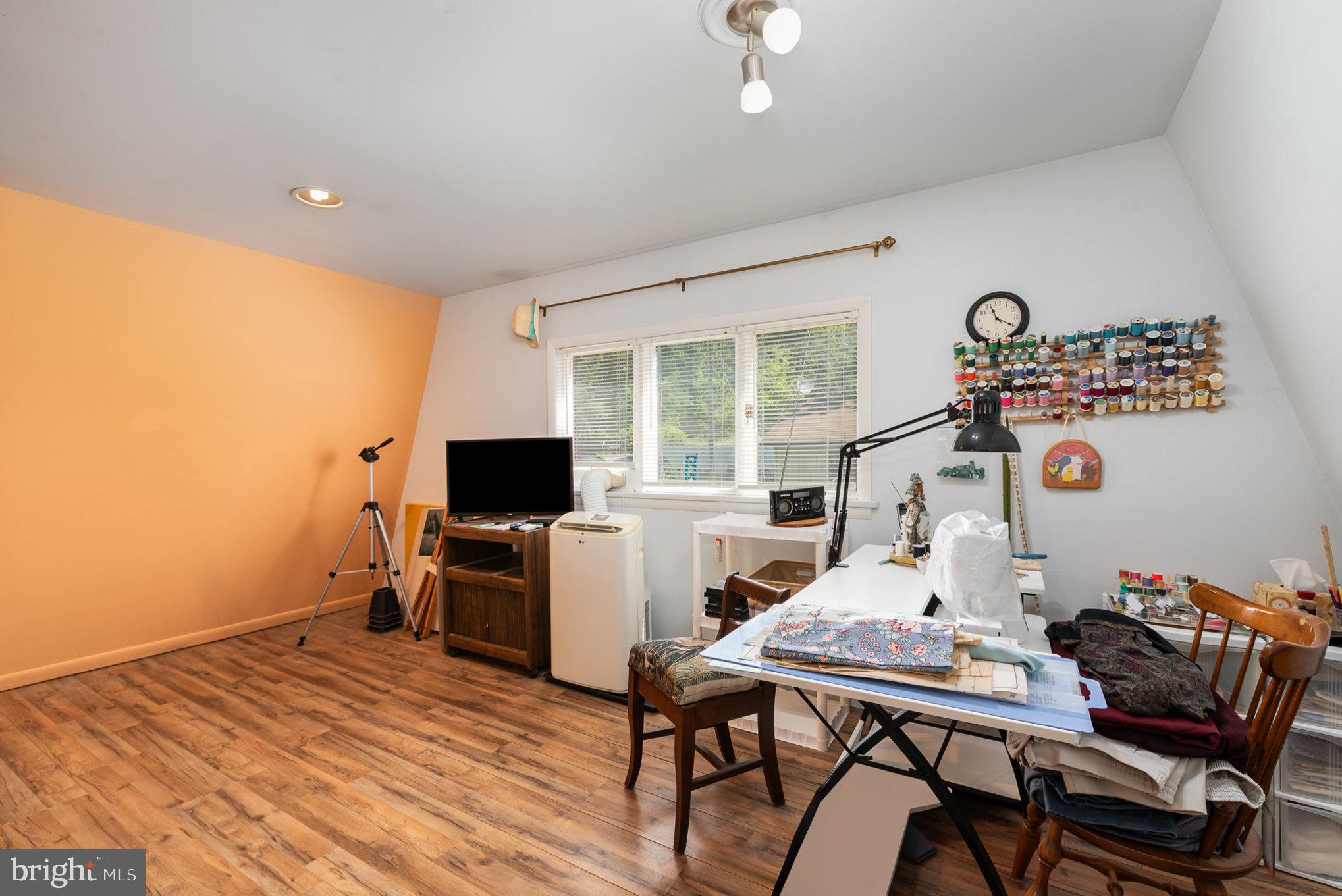 LAKE WARREN ESTATES - Residential