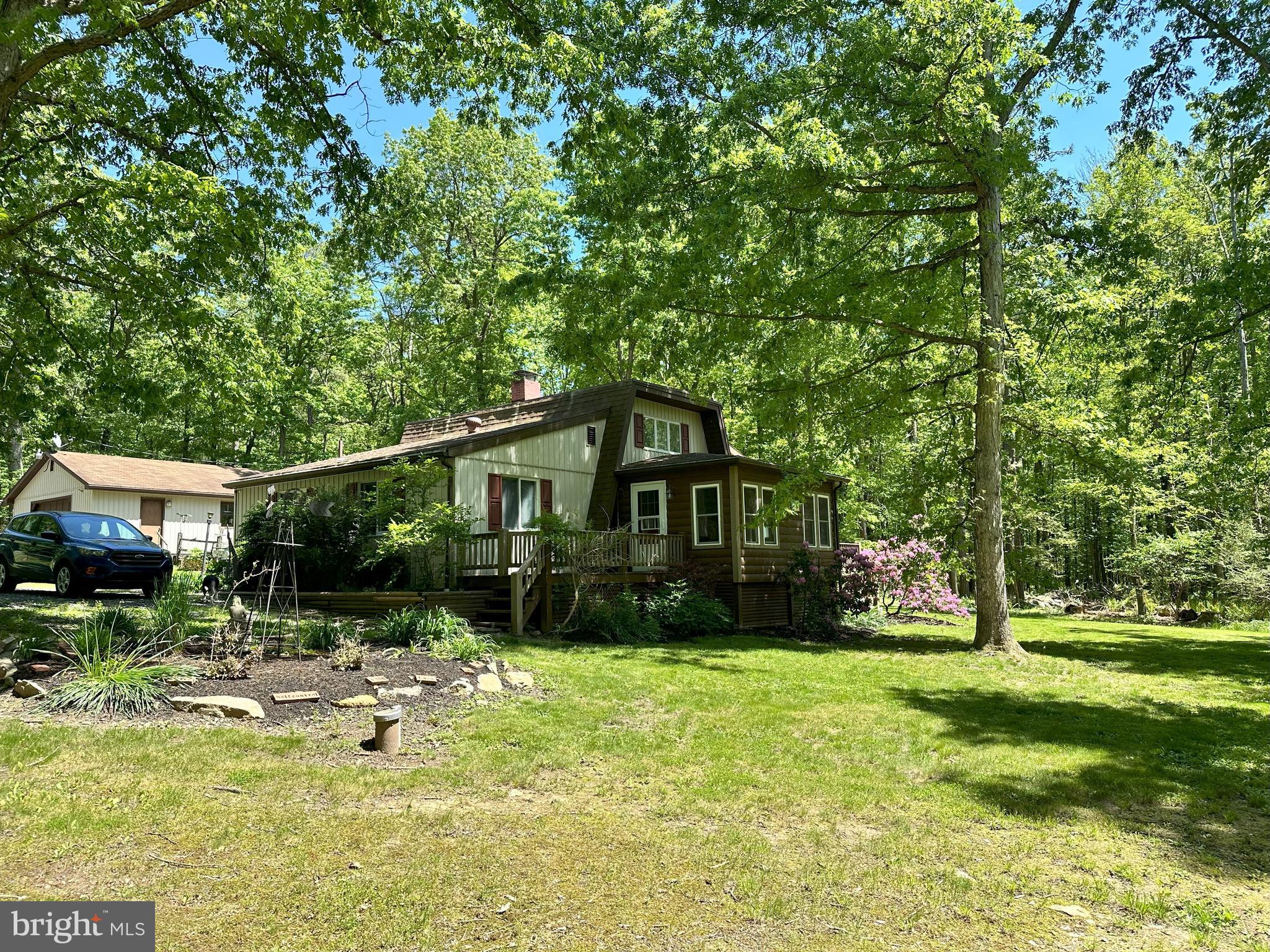 LAKE WARREN ESTATES - Residential