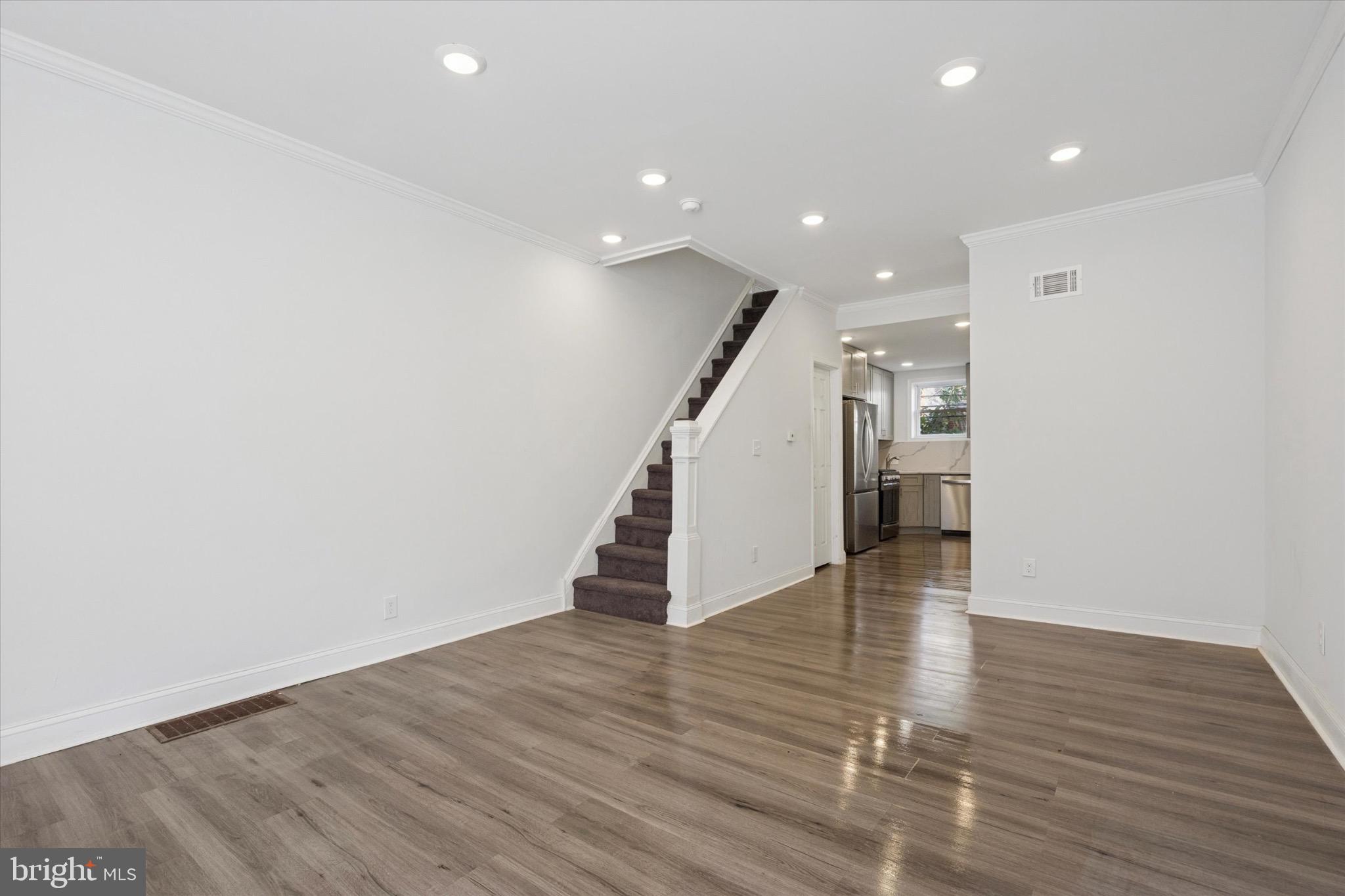 HARROWGATE - Residential