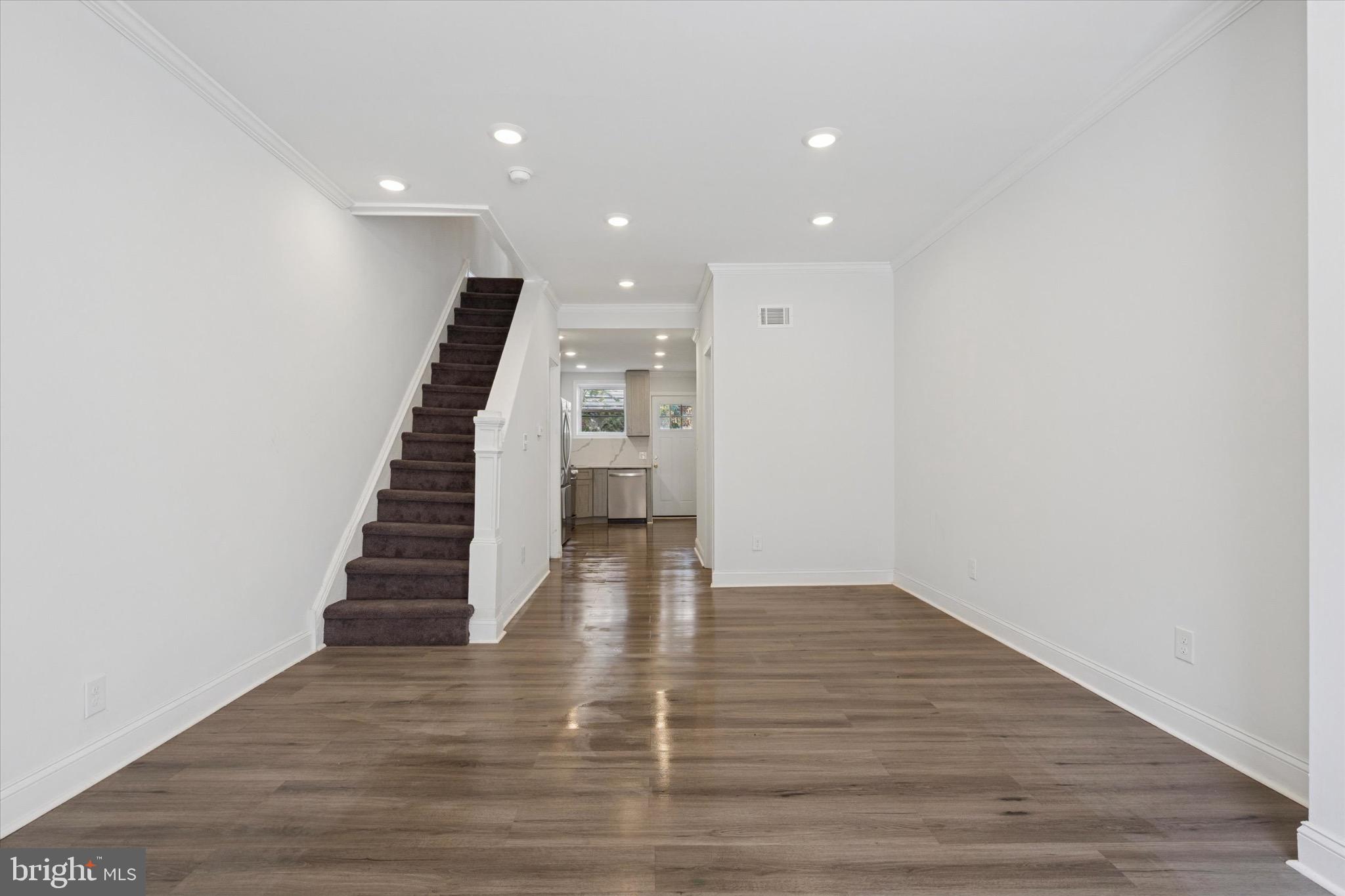 HARROWGATE - Residential