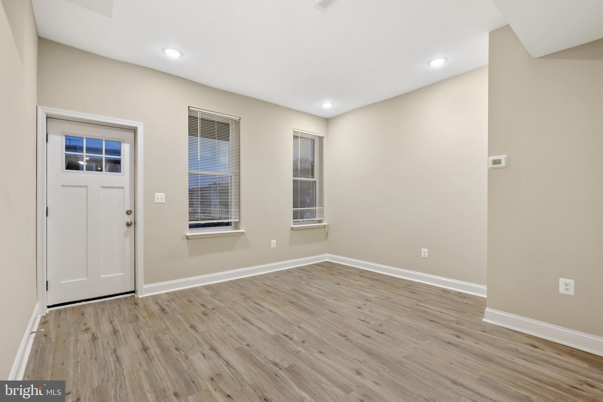 MONDAWMIN - Residential Lease