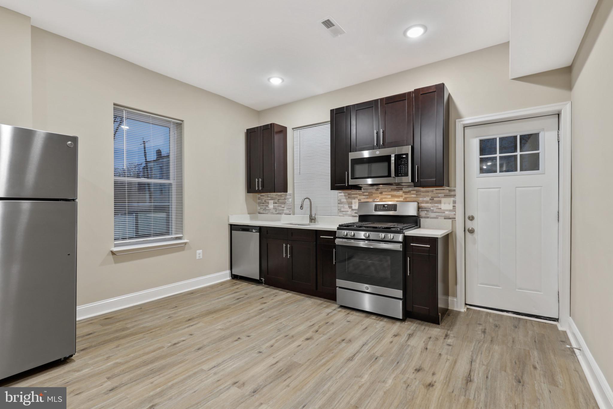 MONDAWMIN - Residential Lease