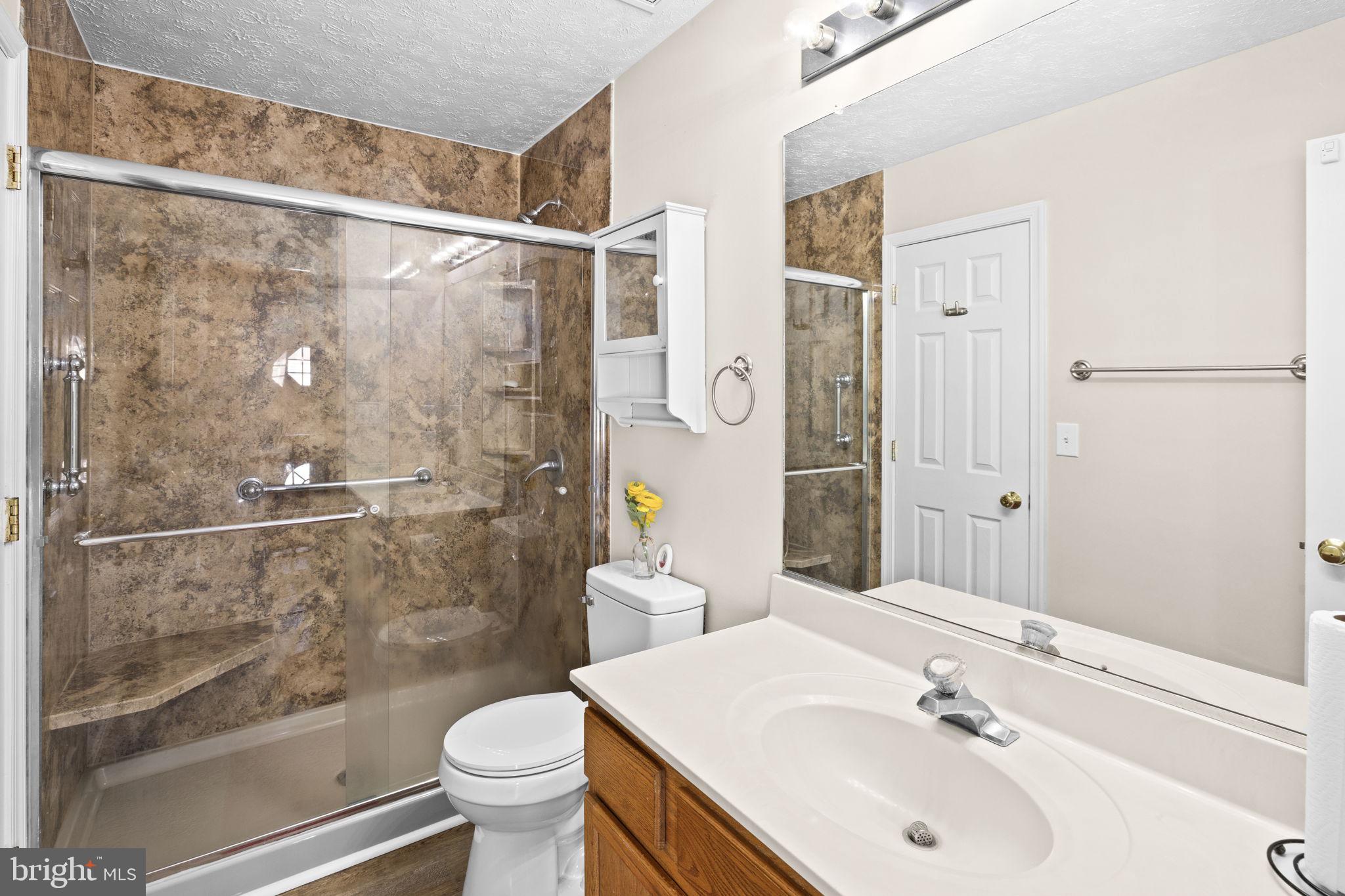 HAMILTONS CROSSING - Residential