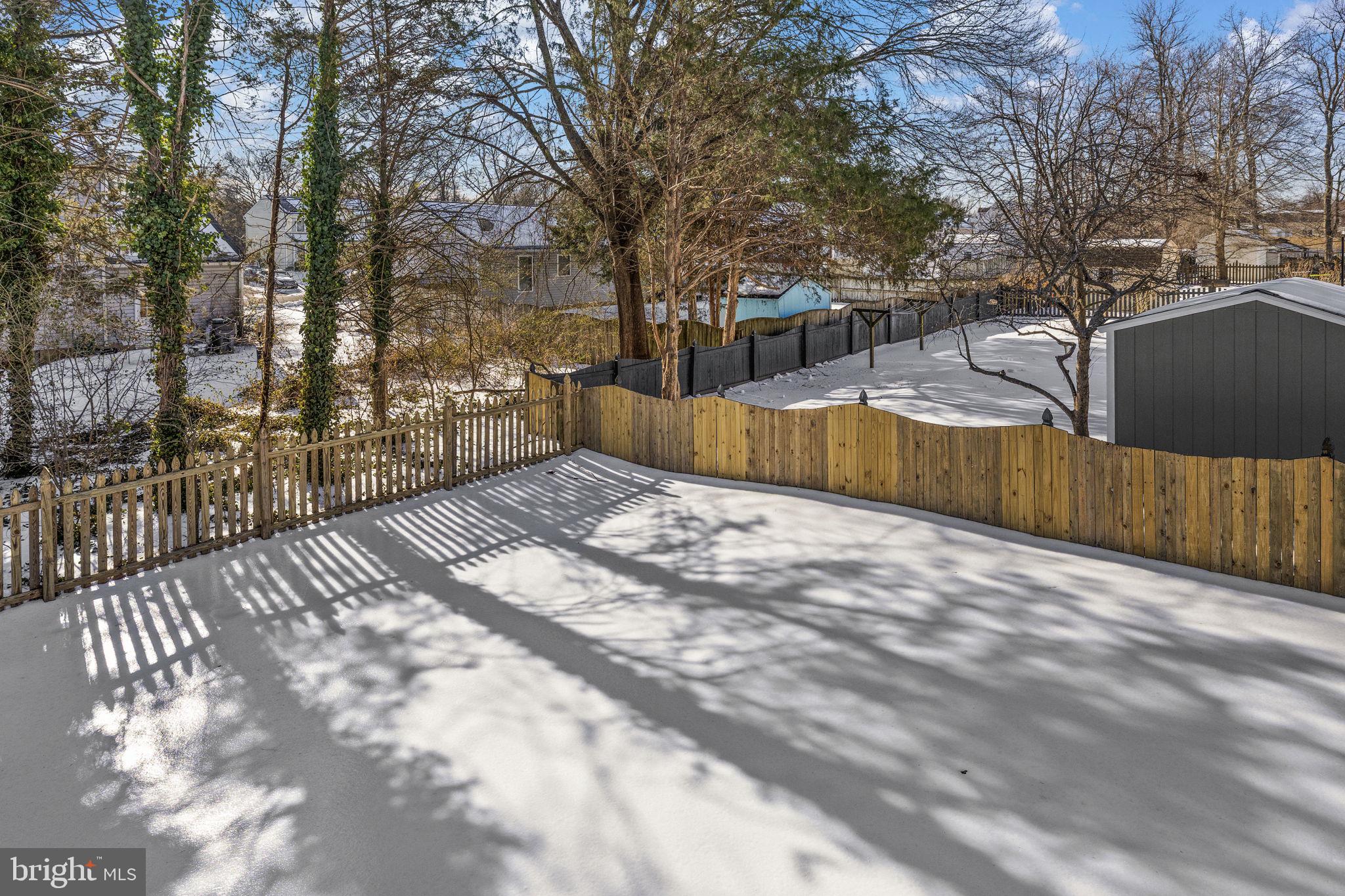 HAMILTONS CROSSING - Residential