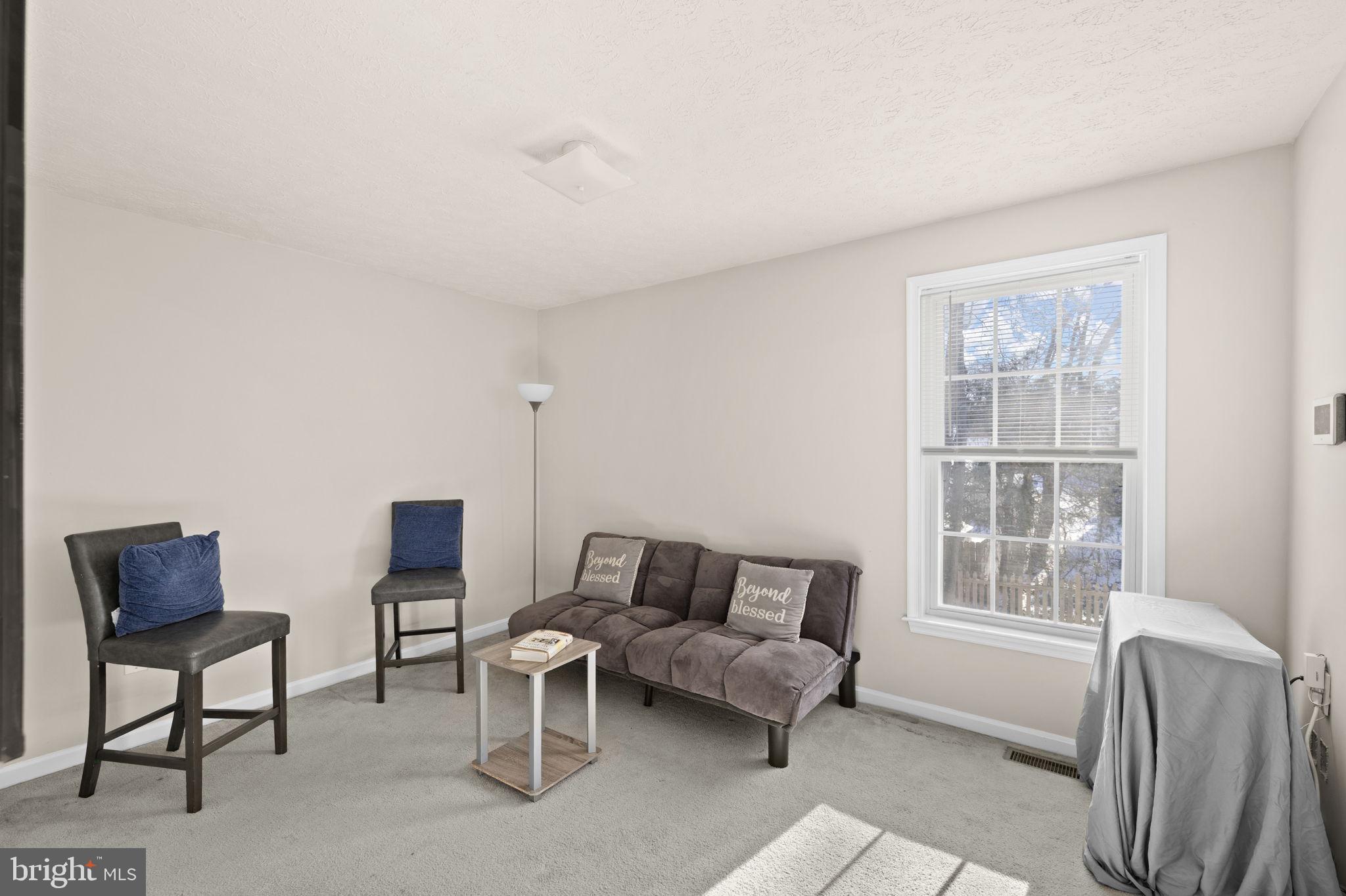 HAMILTONS CROSSING - Residential