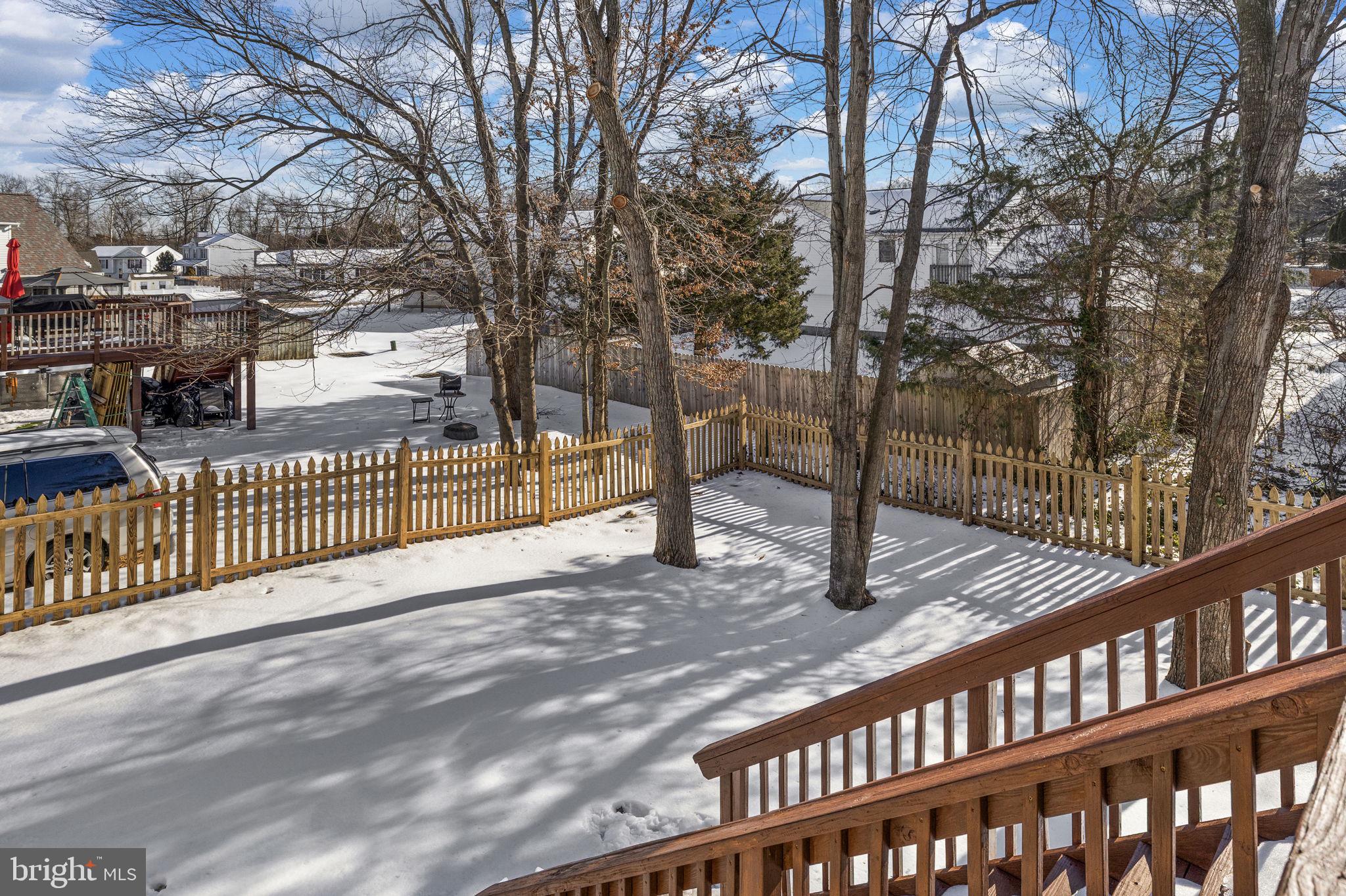 HAMILTONS CROSSING - Residential