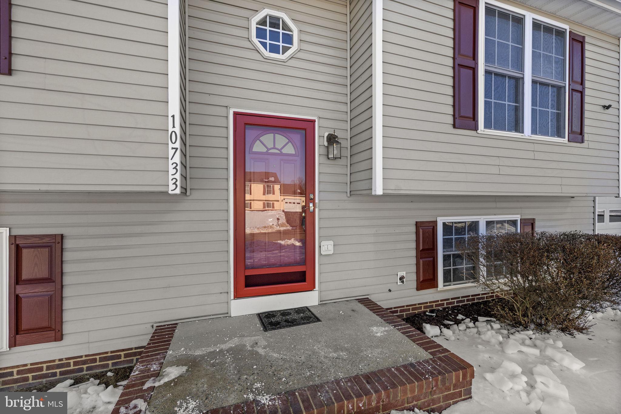 HAMILTONS CROSSING - Residential