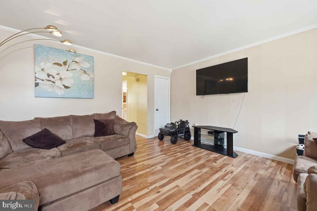 3017 SUNSET LANE