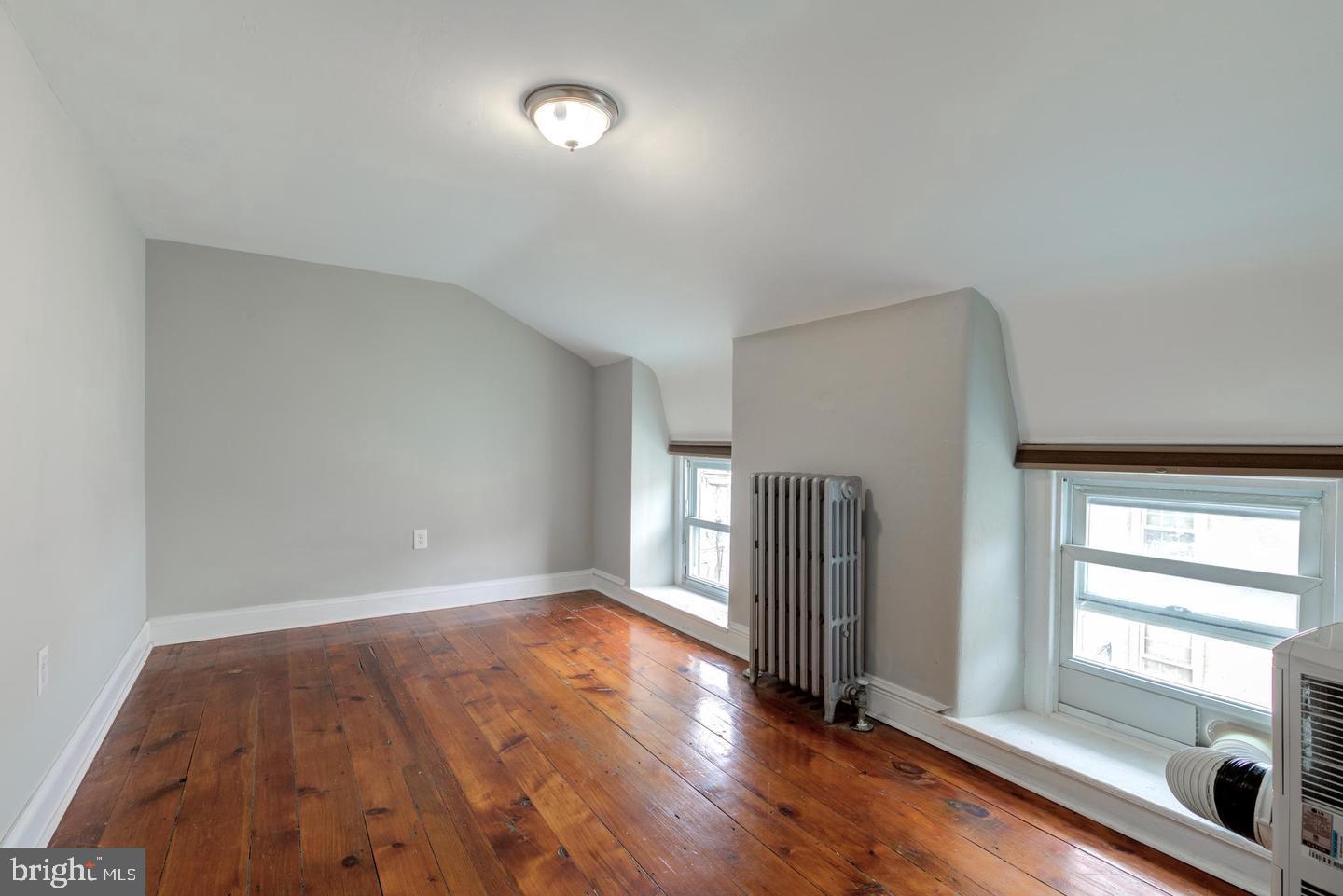 MANAYUNK - Residential Lease